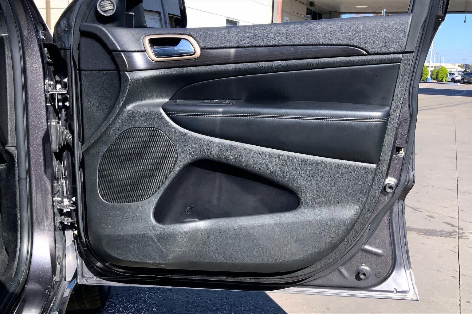 2014 Jeep Grand Cherokee Altitude Granite Crystal Metallic Clearcoat at Mac Haik Ford