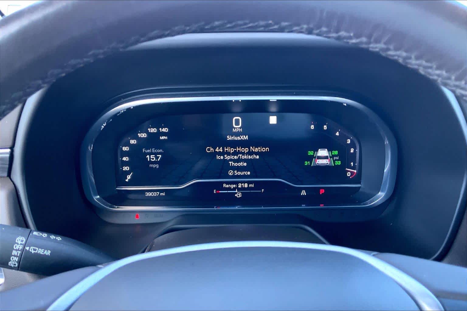 2023 GMC Yukon XL SLT White Frost Tricoat at AutoNation USA Katy