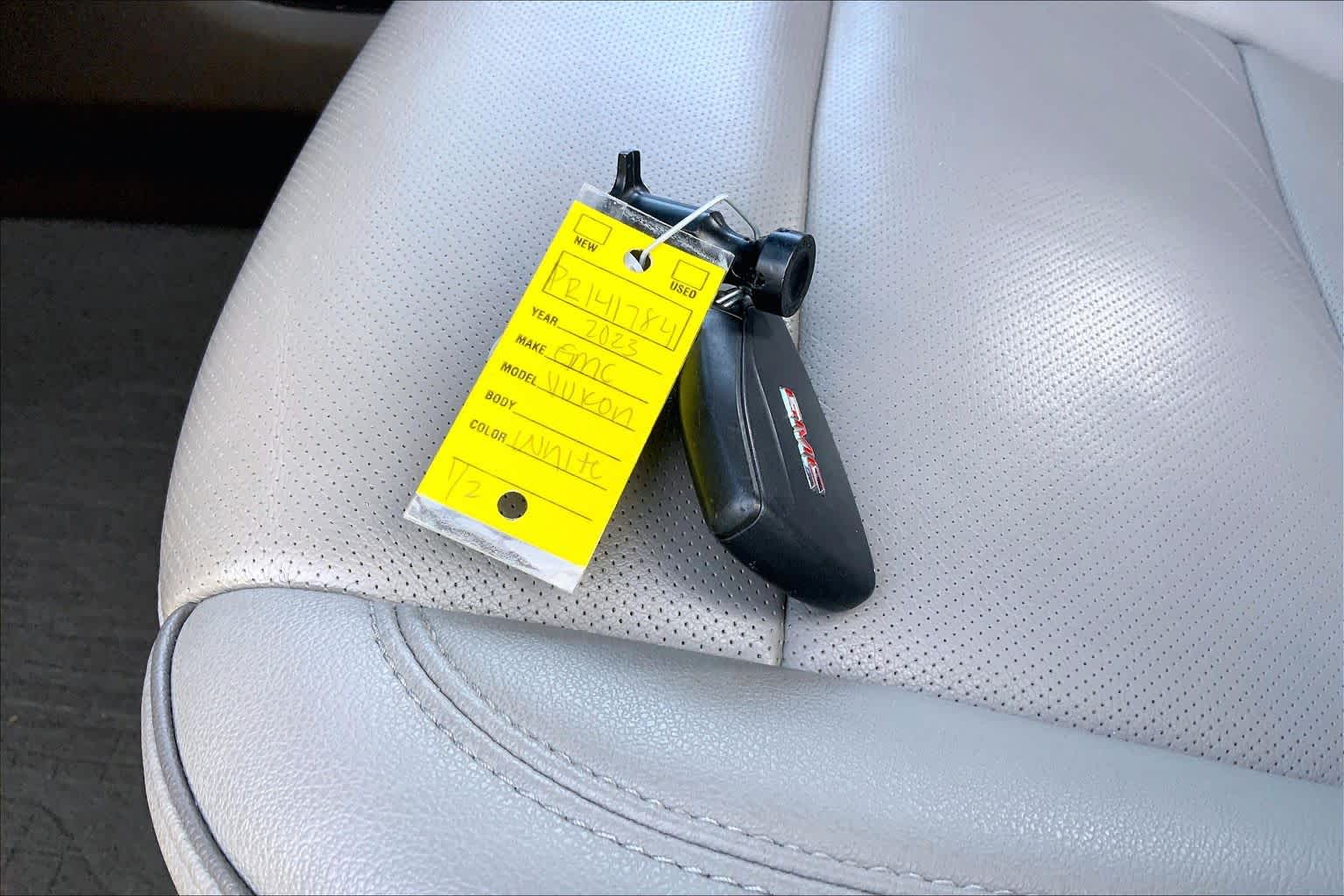 2023 GMC Yukon XL SLT White Frost Tricoat at AutoNation USA Katy