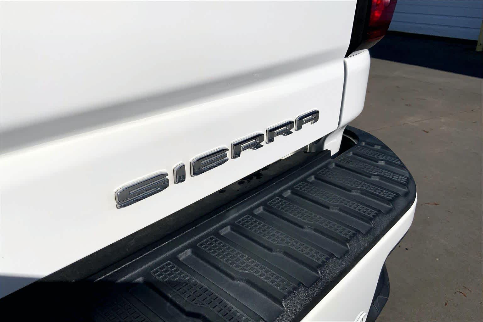 2021 GMC Sierra 2500HD Denali Summit White at Texan GMC Buick