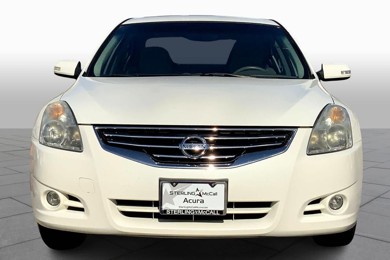 2012 Nissan Altima 3.5 SR Winter Frost Pearl at AutoNation USA Houston