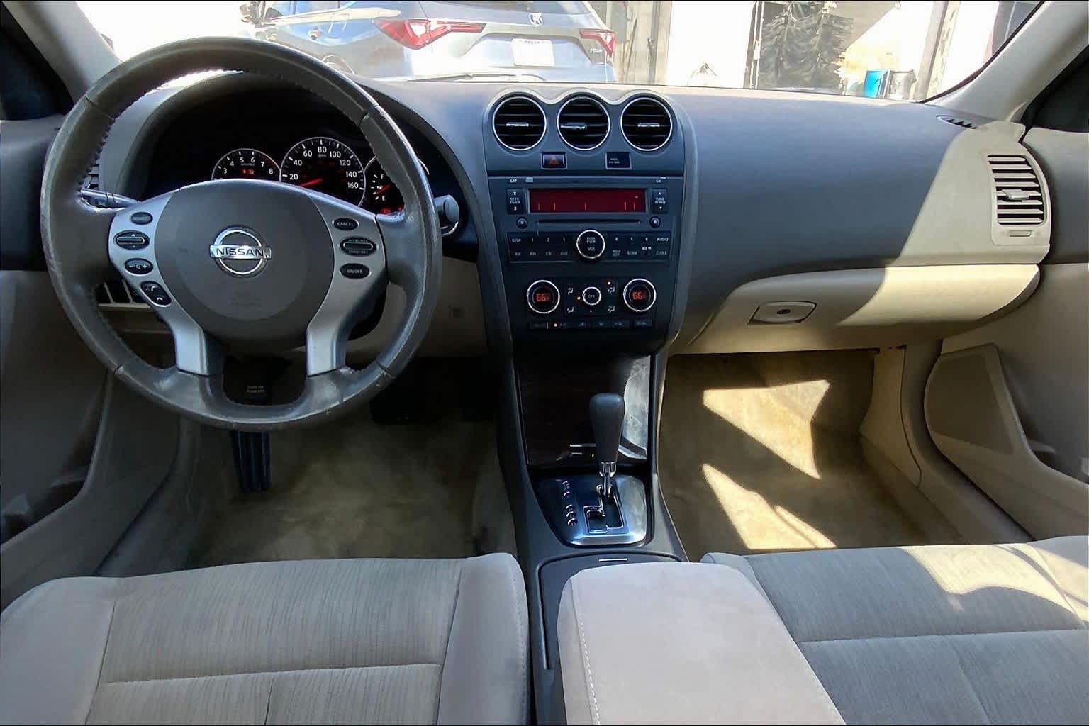 2012 Nissan Altima 3.5 SR Winter Frost Pearl at AutoNation USA Houston
