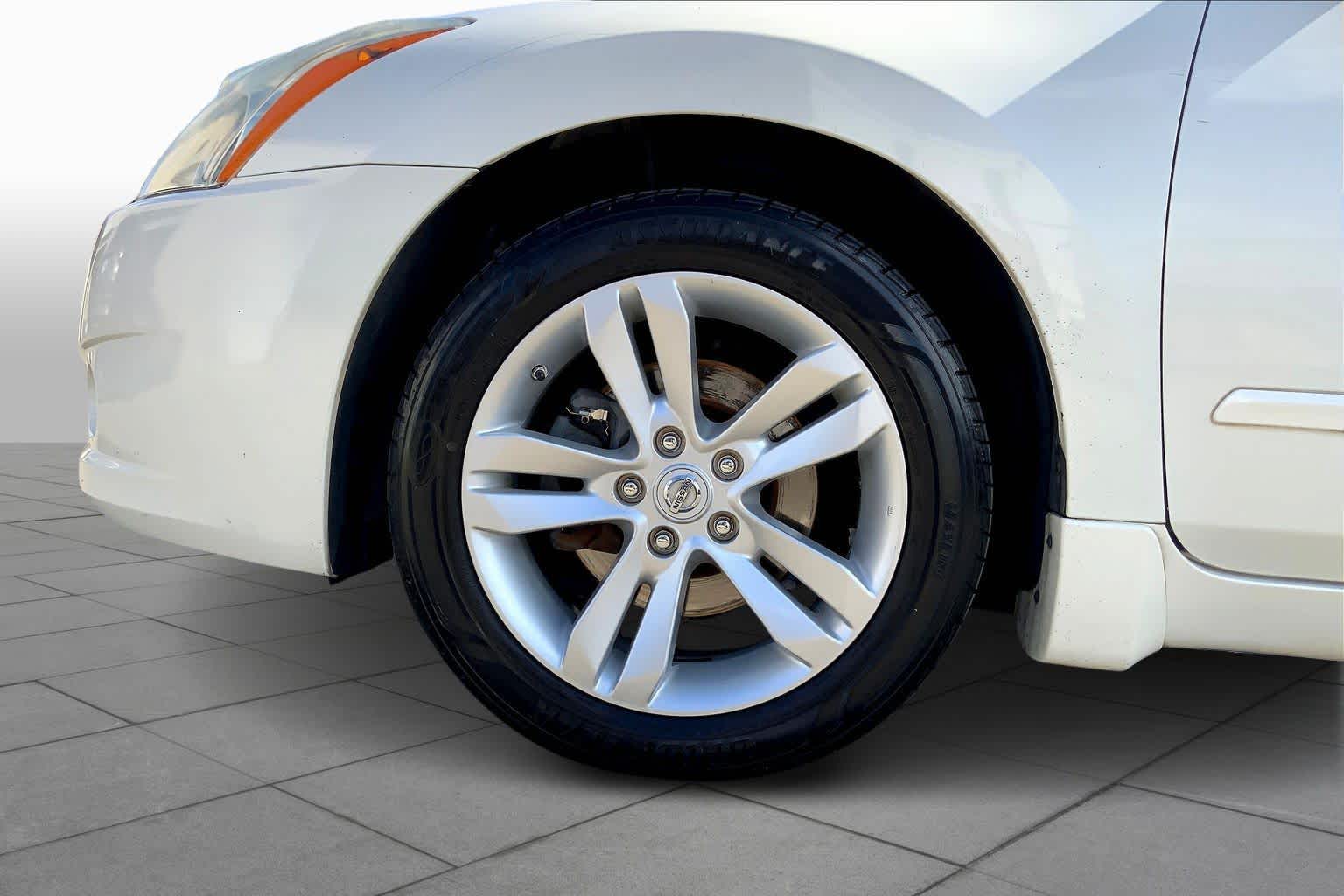 2012 Nissan Altima 3.5 SR Winter Frost Pearl at AutoNation USA Houston