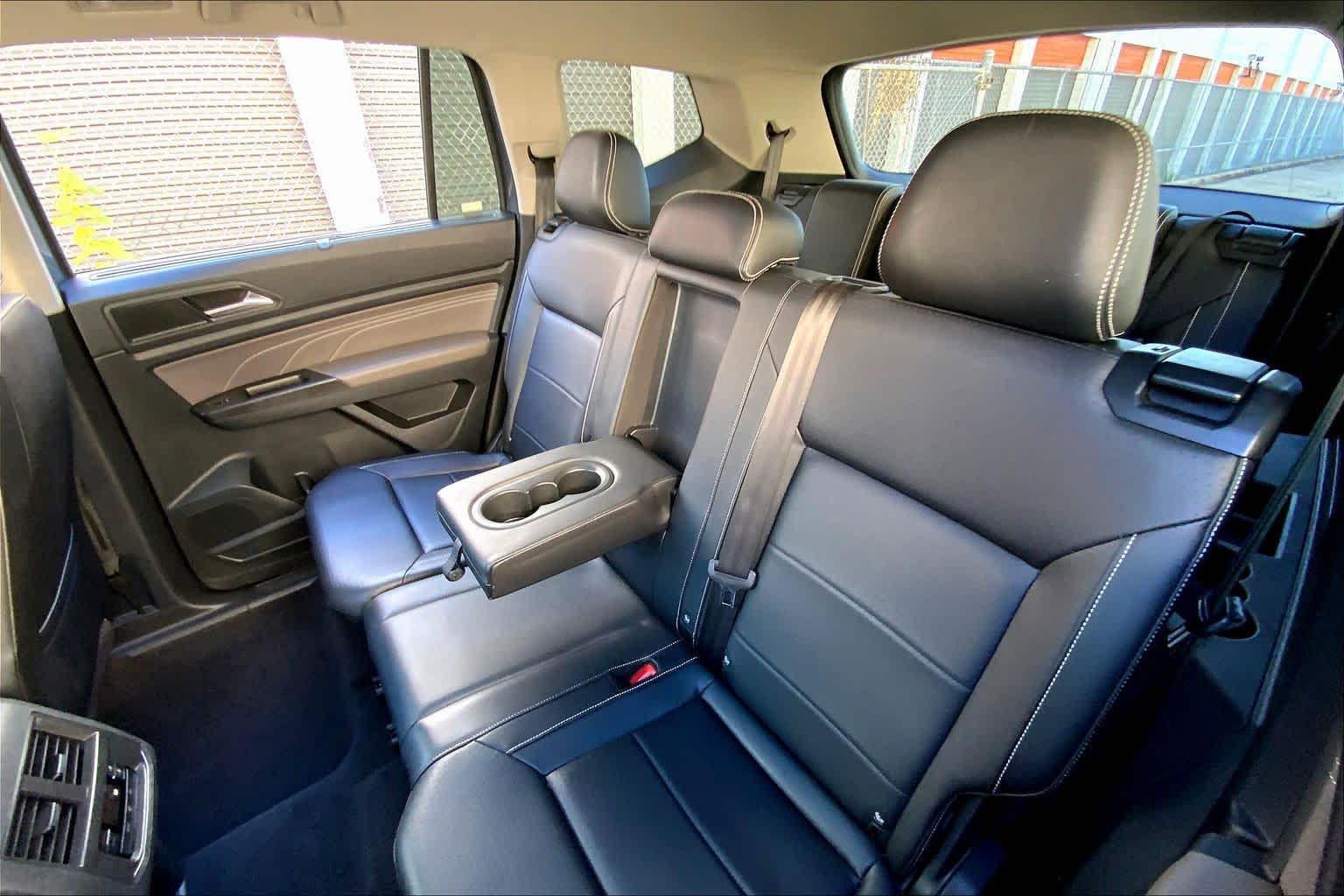 2022 Volkswagen Atlas 2.0T SE w/Technology Platinum Gray Metallic at Texan GMC Buick