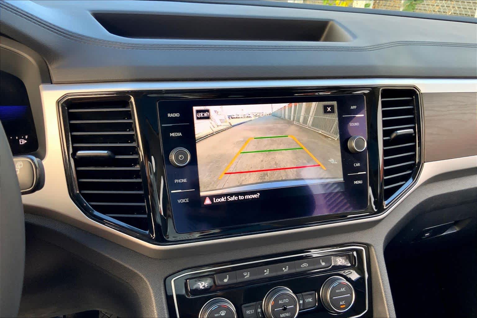 2022 Volkswagen Atlas 2.0T SE w/Technology Platinum Gray Metallic at Texan GMC Buick