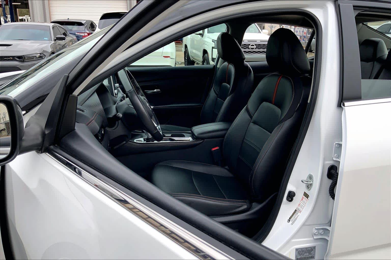 2024 Nissan Sentra SR Aspen White Tricoat/Super Black at Sterling McCall Acura