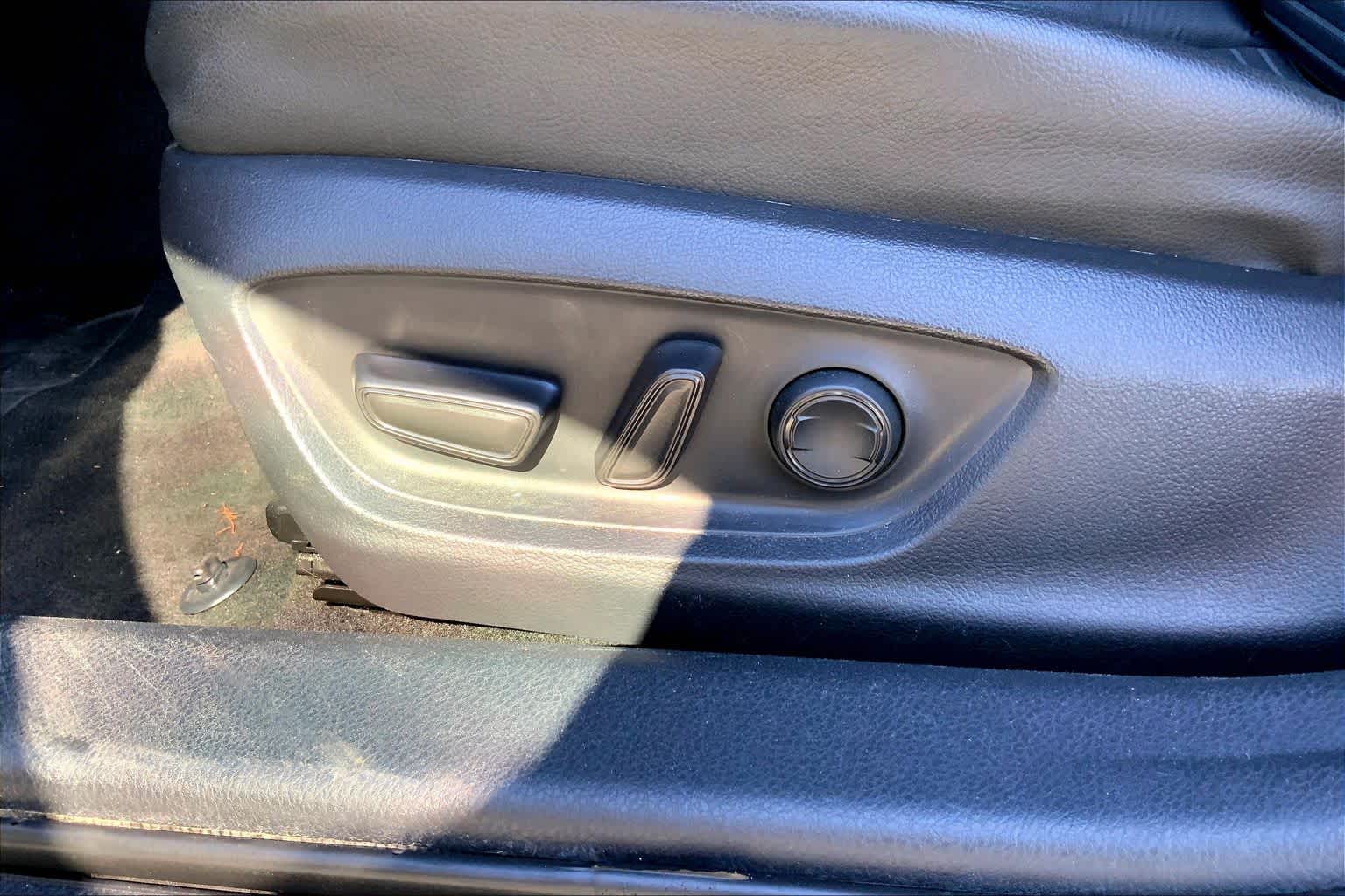 2022 Toyota Camry SE Predawn Gray Mica at Ron Craft Chevrolet Cadillac