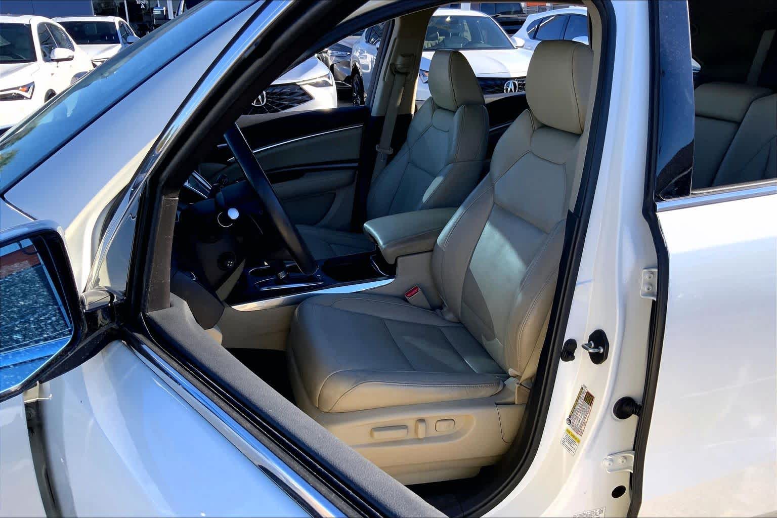 2014 Acura MDX Tech Pkg White Diamond Pearl at AutoNation USA Houston