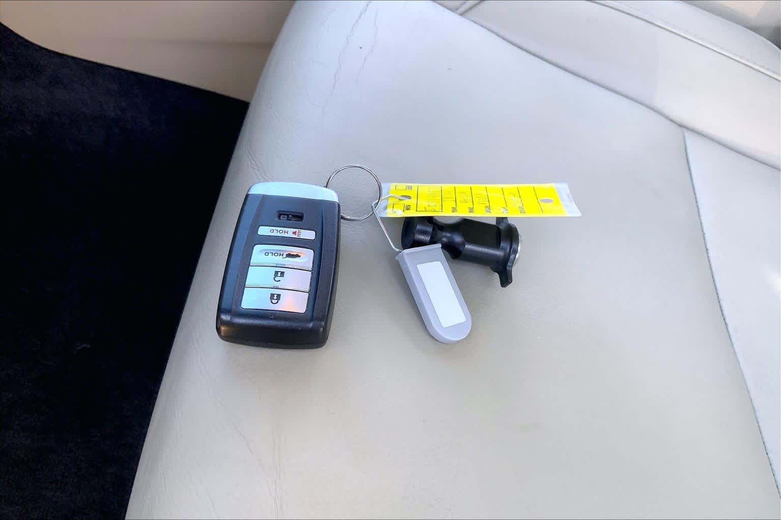 2014 Acura MDX Tech Pkg White Diamond Pearl at AutoNation USA Houston