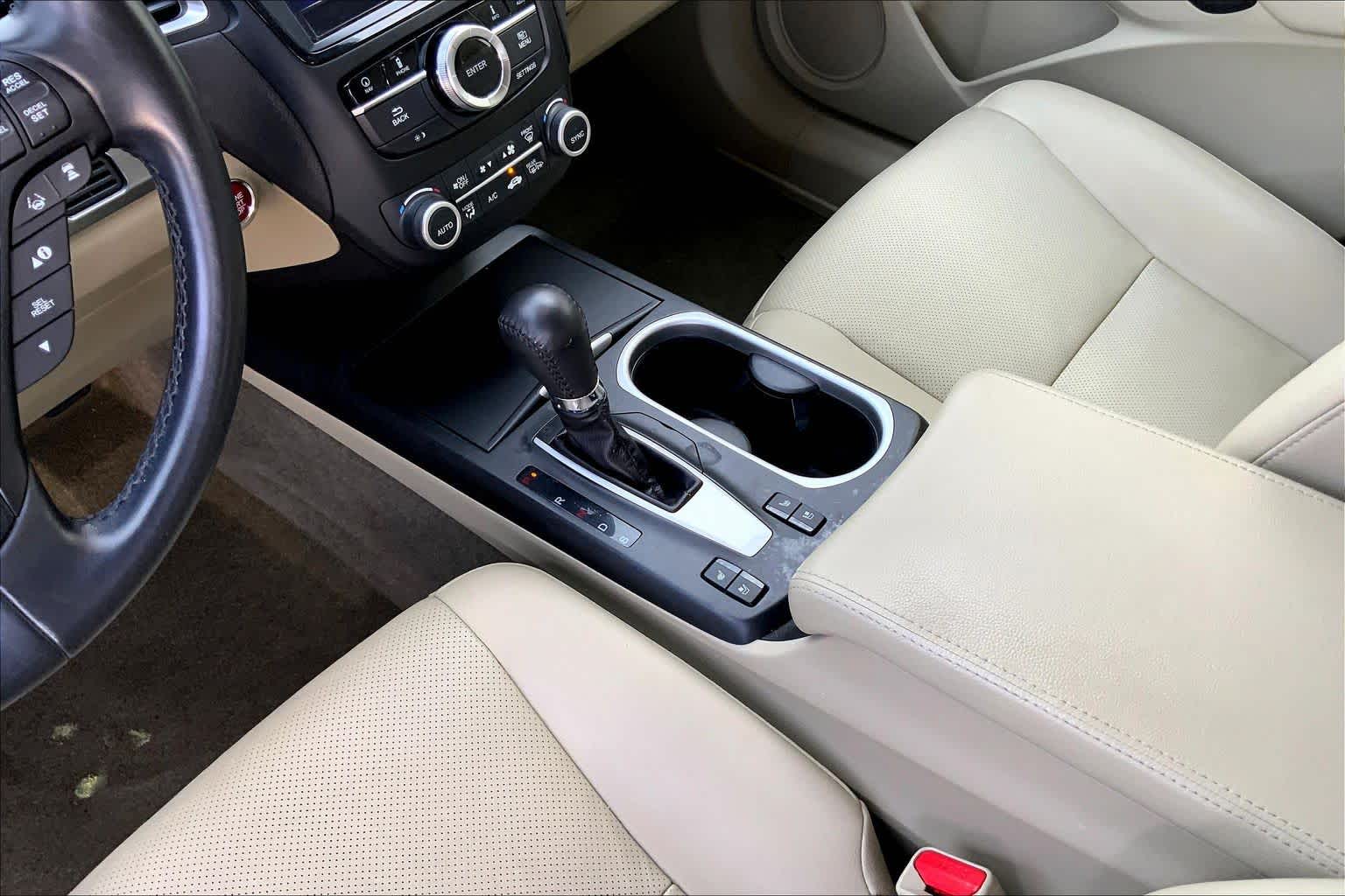 2018 Acura RDX w/Advance Pkg White Diamond Pearl at Sterling McCall Acura