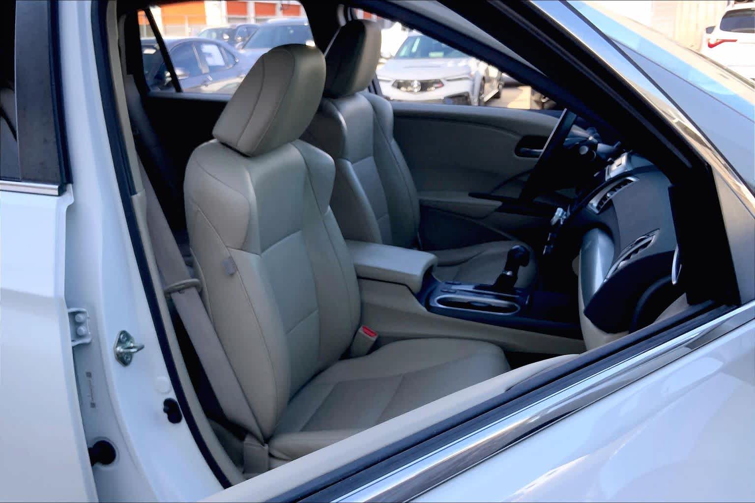 2018 Acura RDX w/Advance Pkg White Diamond Pearl at Sterling McCall Acura