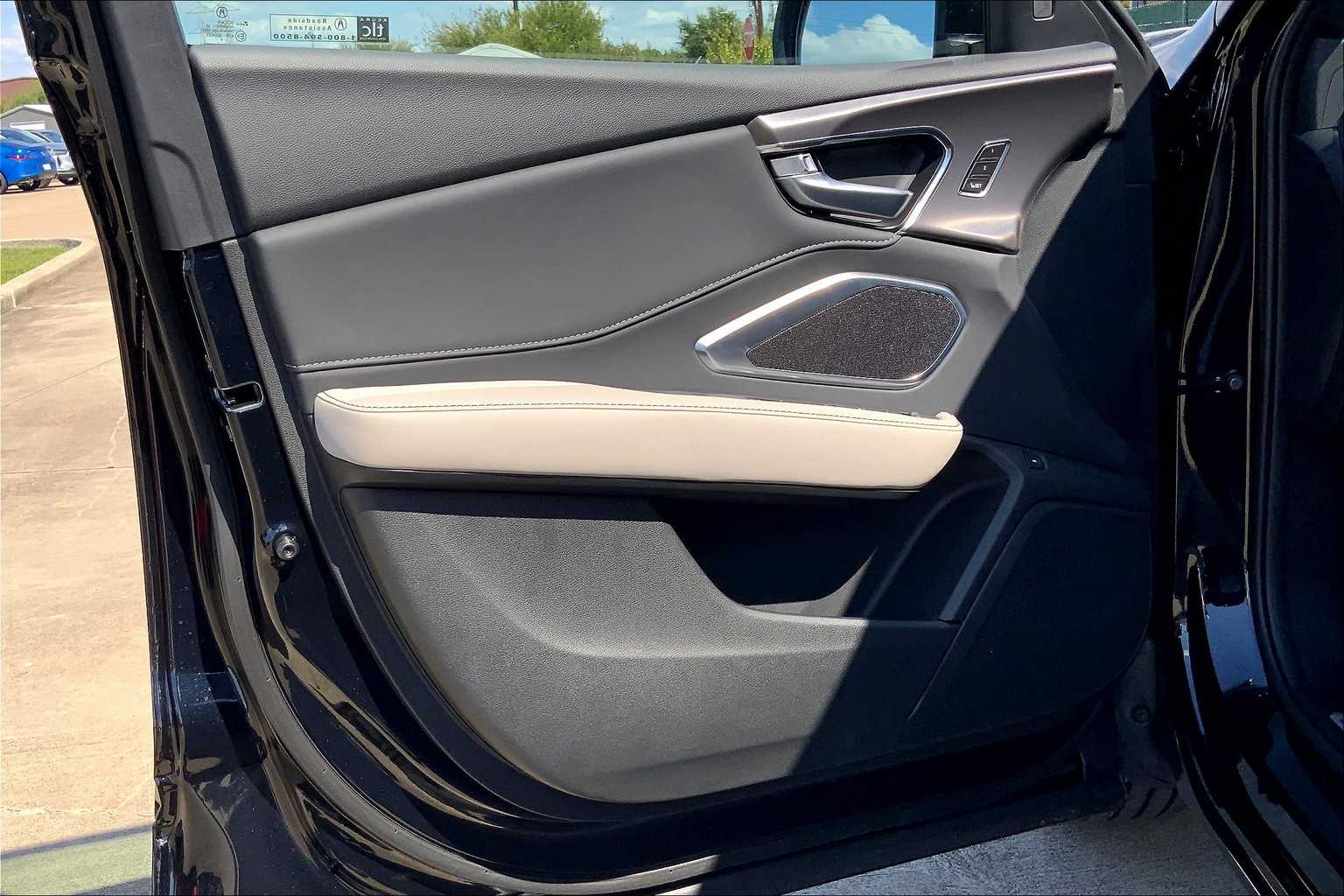 2025 Acura RDX  Majestic Black Pearl at Sterling McCall Acura