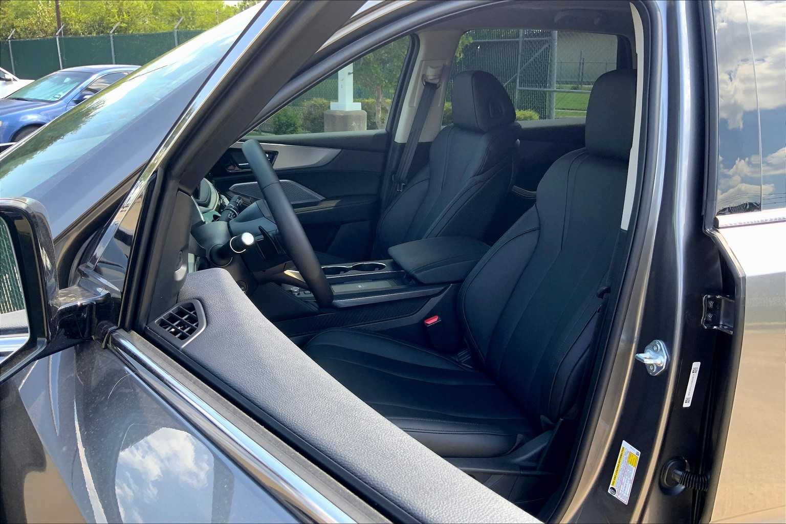 2026 Acura MDX  GR/GR at Sterling McCall Acura