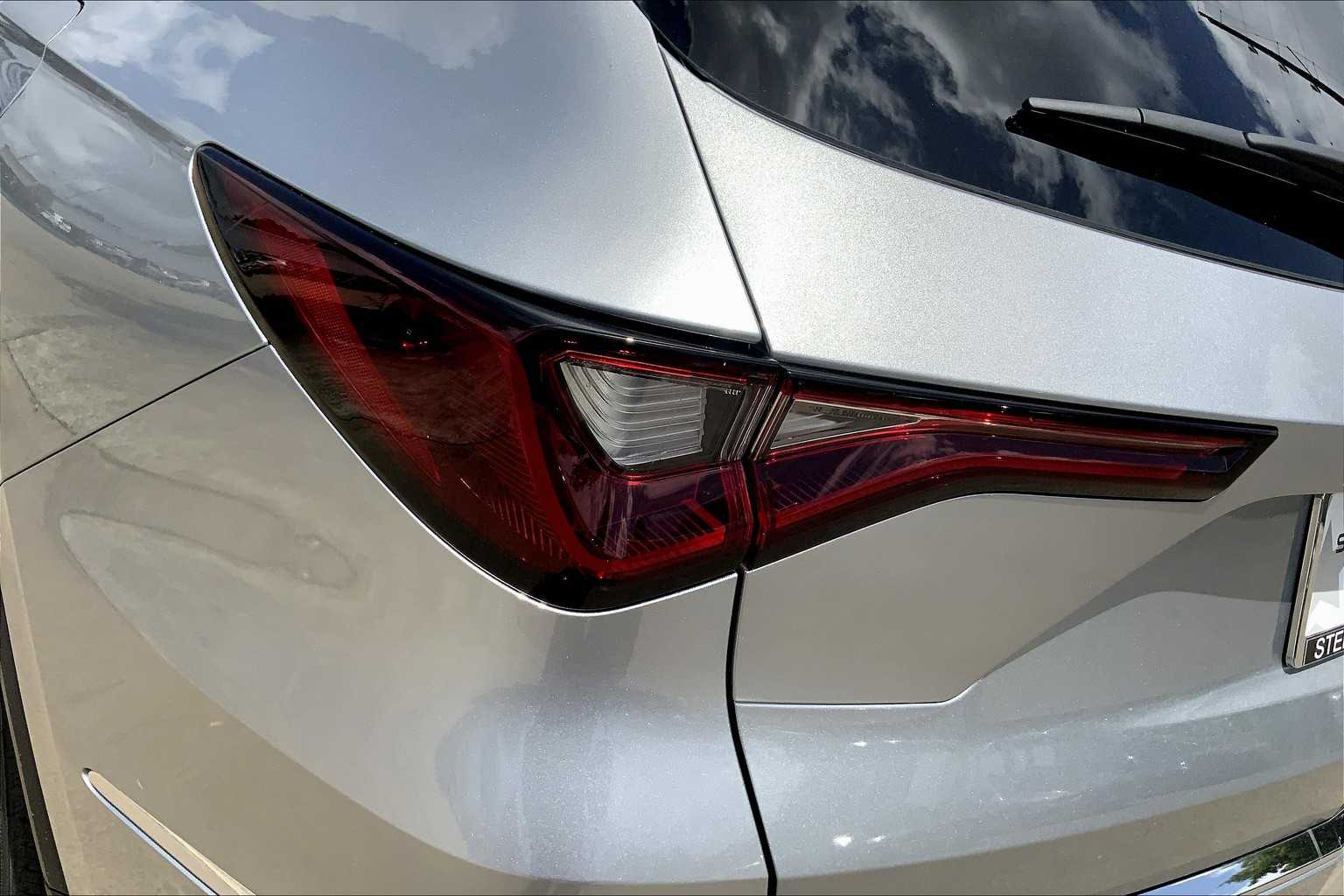 2026 Acura MDX w/Technology Package Solar Silver Metallic at Sterling McCall Acura
