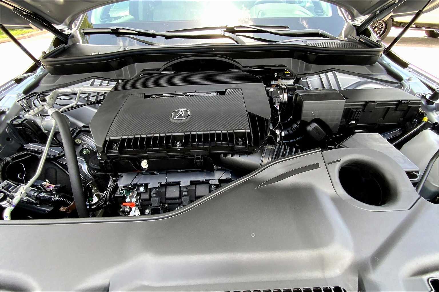 2026 Acura MDX w/Technology Package Solar Silver Metallic at Sterling McCall Acura