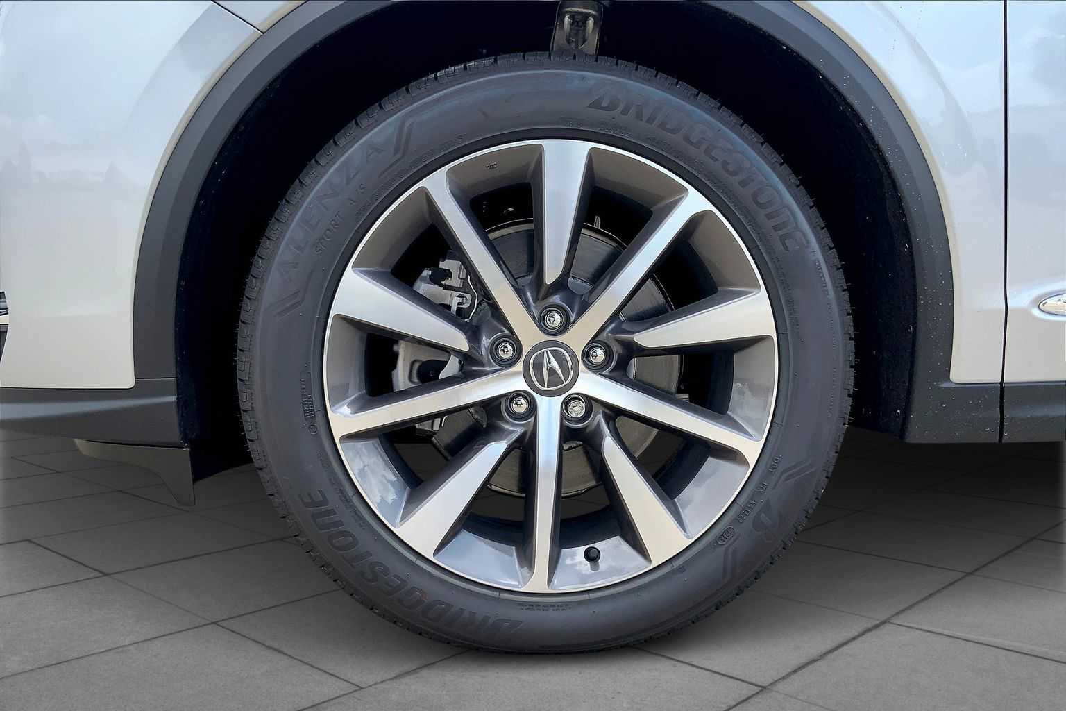 2026 Acura MDX w/Technology Package Solar Silver Metallic at Sterling McCall Acura