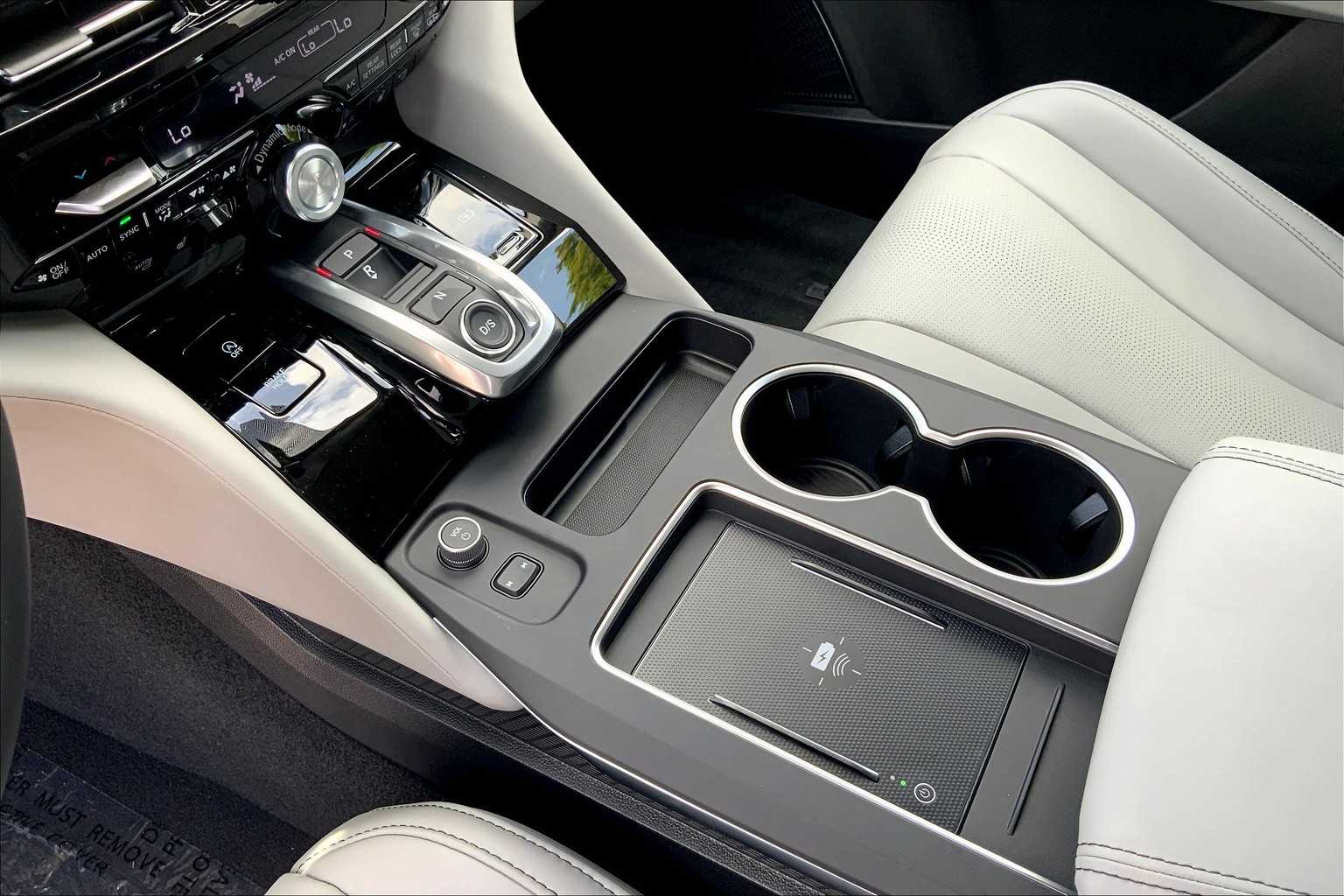 2026 Acura MDX w/Technology Package Solar Silver Metallic at Sterling McCall Acura