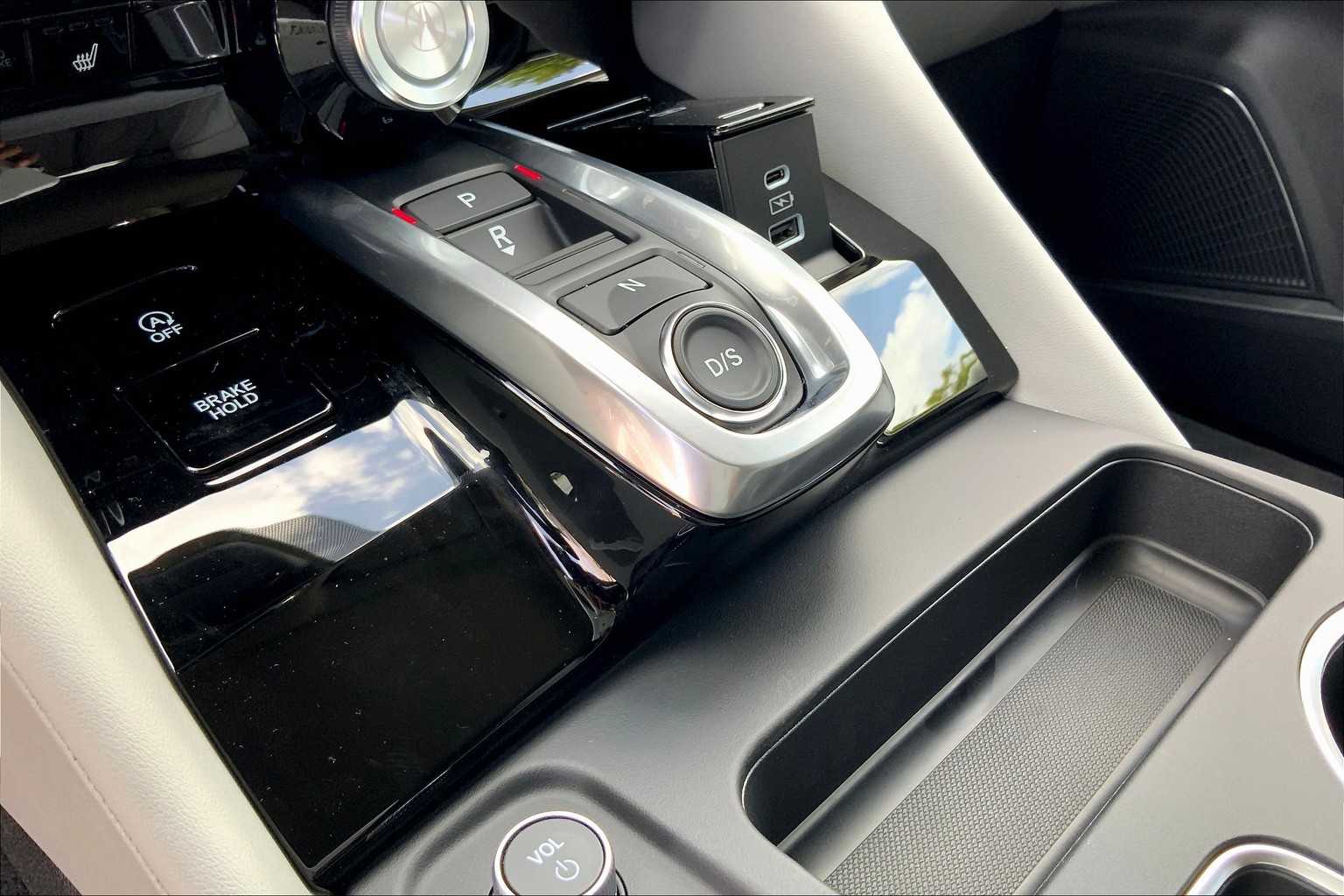 2026 Acura MDX w/Technology Package Solar Silver Metallic at Sterling McCall Acura