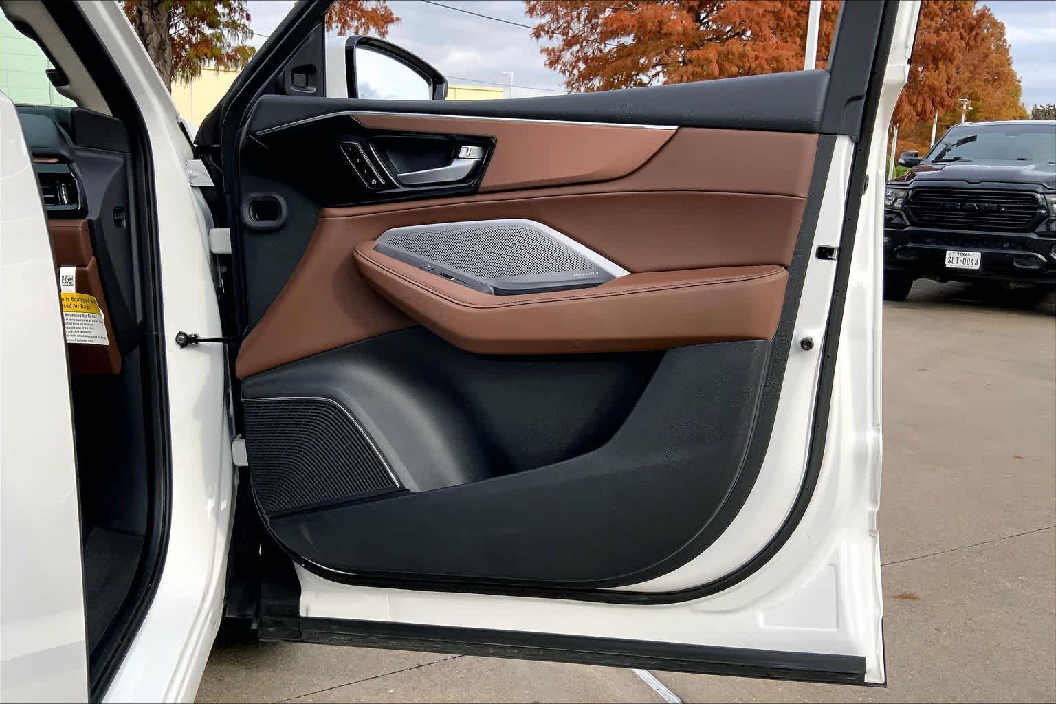 2025 Acura MDX w/Technology Package Platinum White Pearl at Sterling McCall Acura