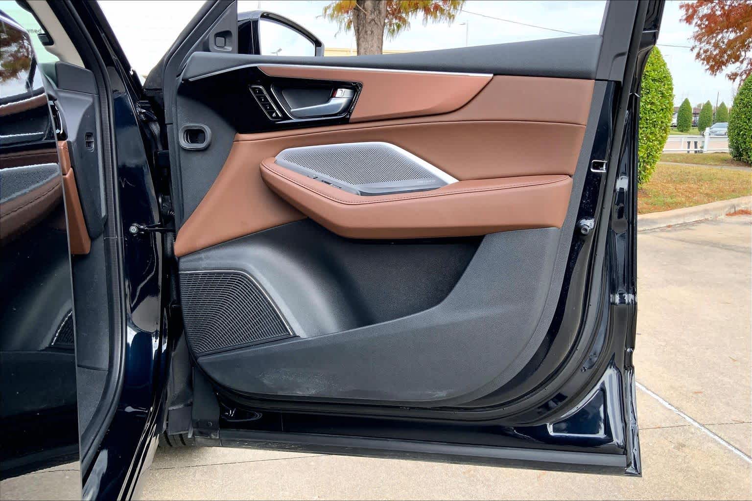 2025 Acura MDX w/Technology Package Majestic Black Pearl at Sterling McCall Acura