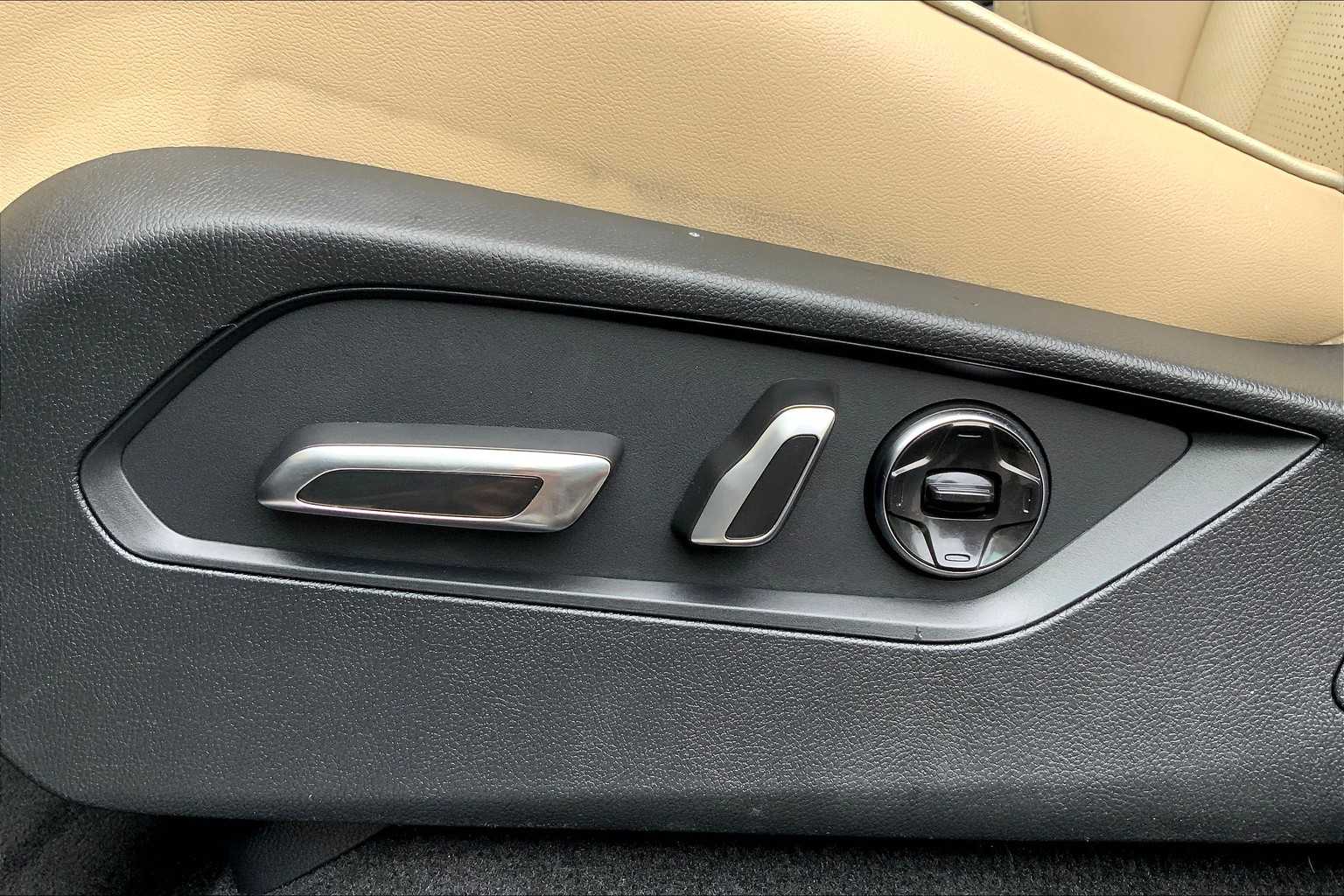 2024 Acura MDX w/Advance Package Majestic Black Pearl at Sterling McCall Acura