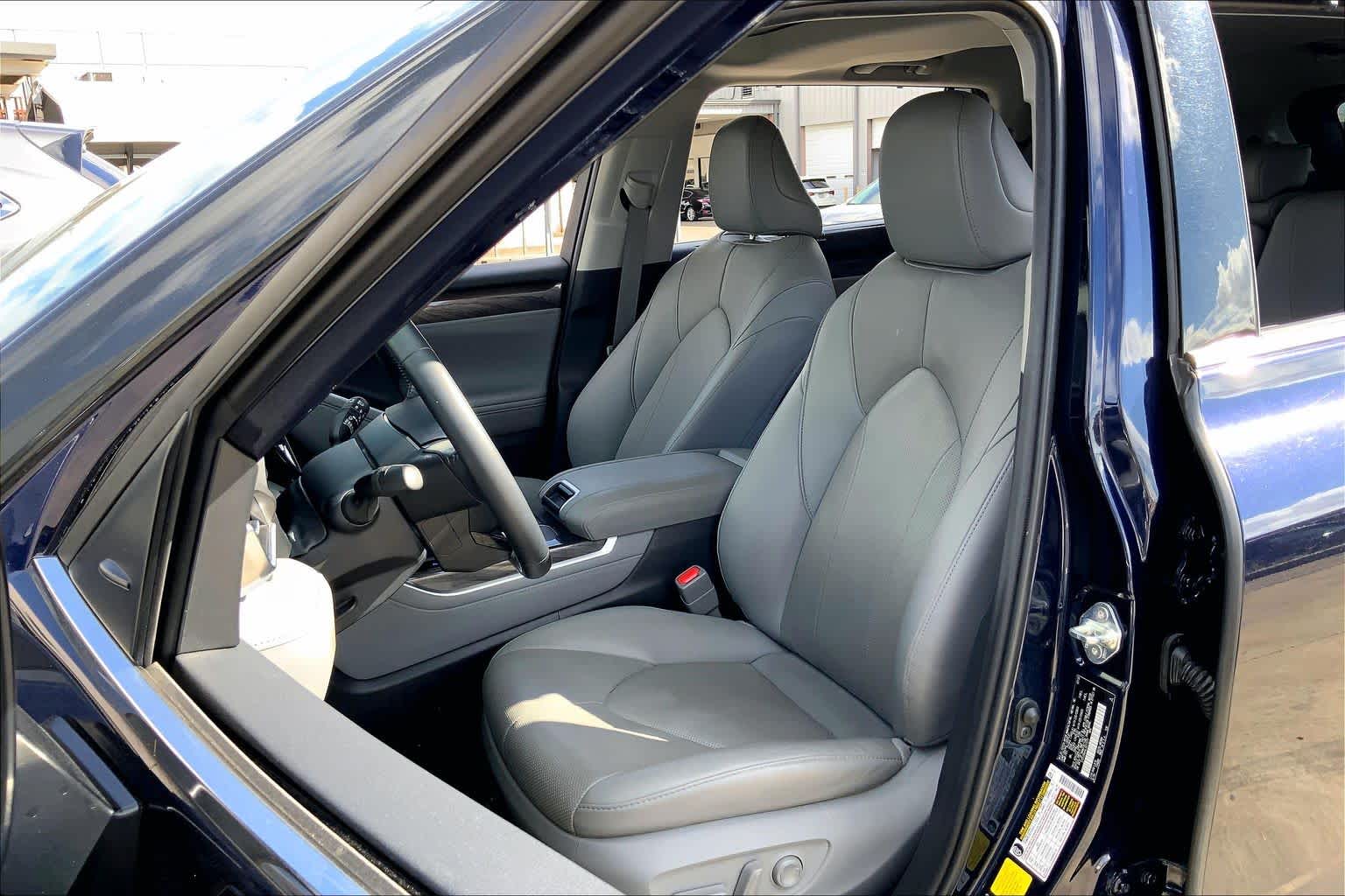 2020 Toyota Highlander Limited Blueprint at Lone Star Chevrolet