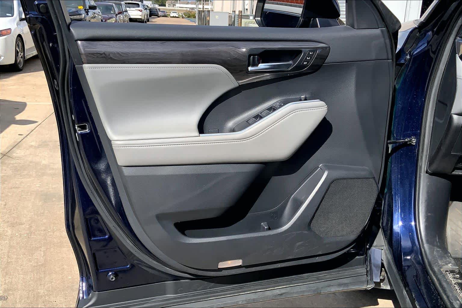 2020 Toyota Highlander Limited Blueprint at Lone Star Chevrolet