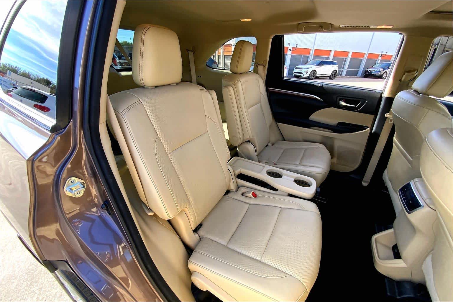 2017 Toyota Highlander Limited Toasted Walnut Pearl at Honda of Clear Lake