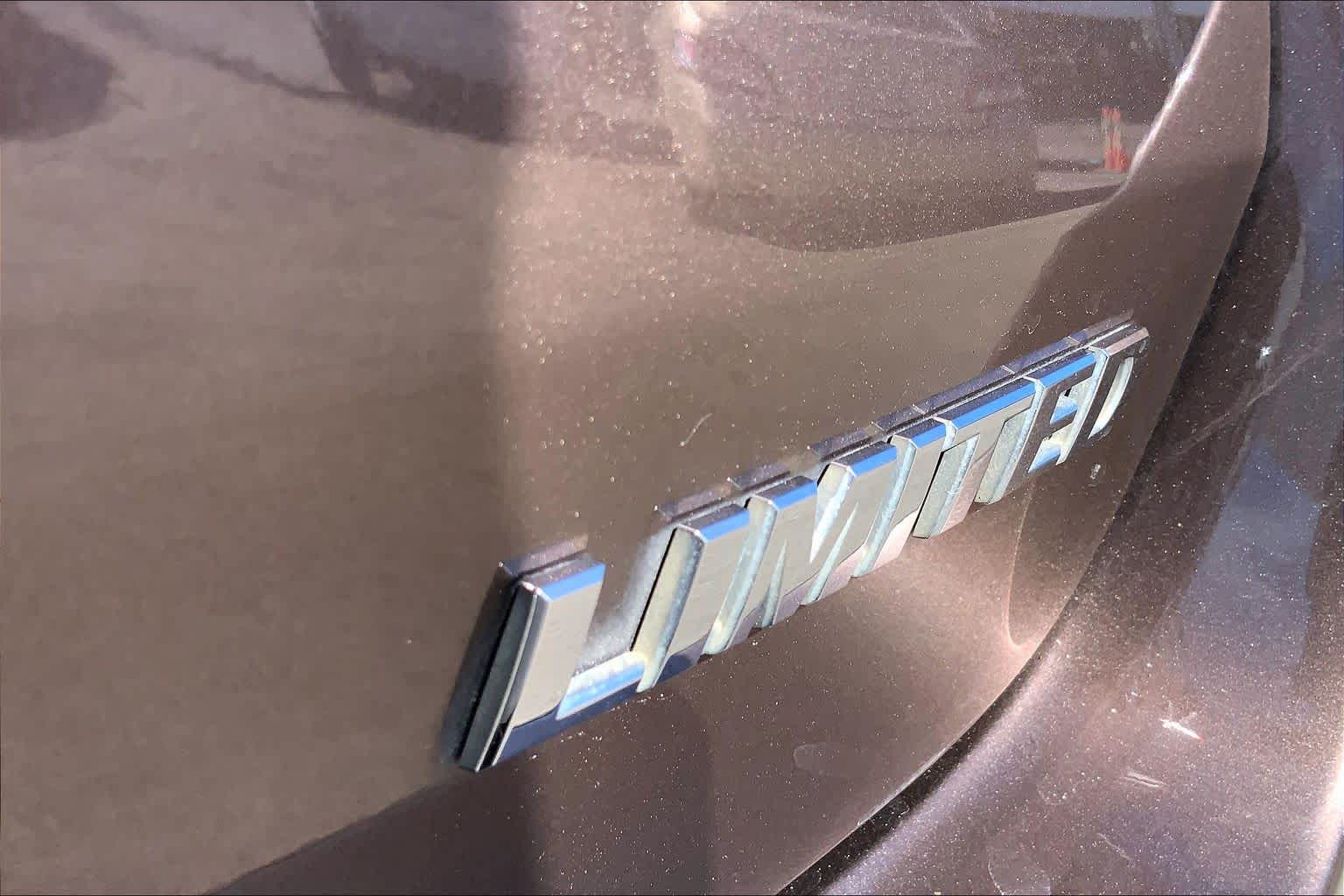 2017 Toyota Highlander Limited Toasted Walnut Pearl at Honda of Clear Lake