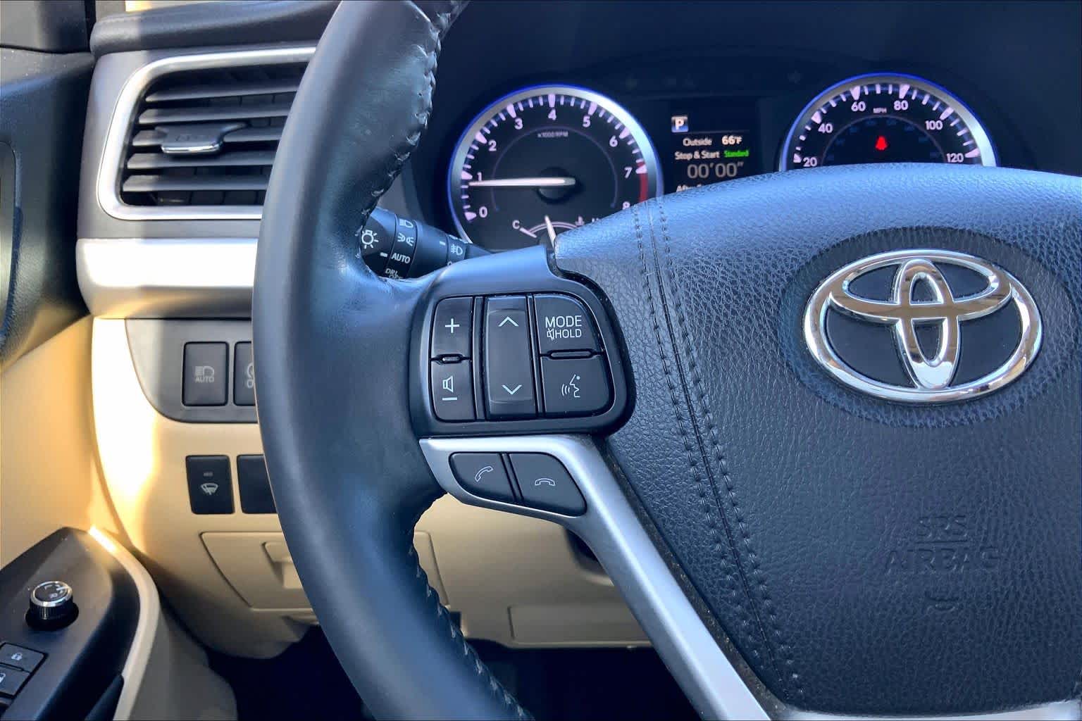 2017 Toyota Highlander Limited Toasted Walnut Pearl at Honda of Clear Lake