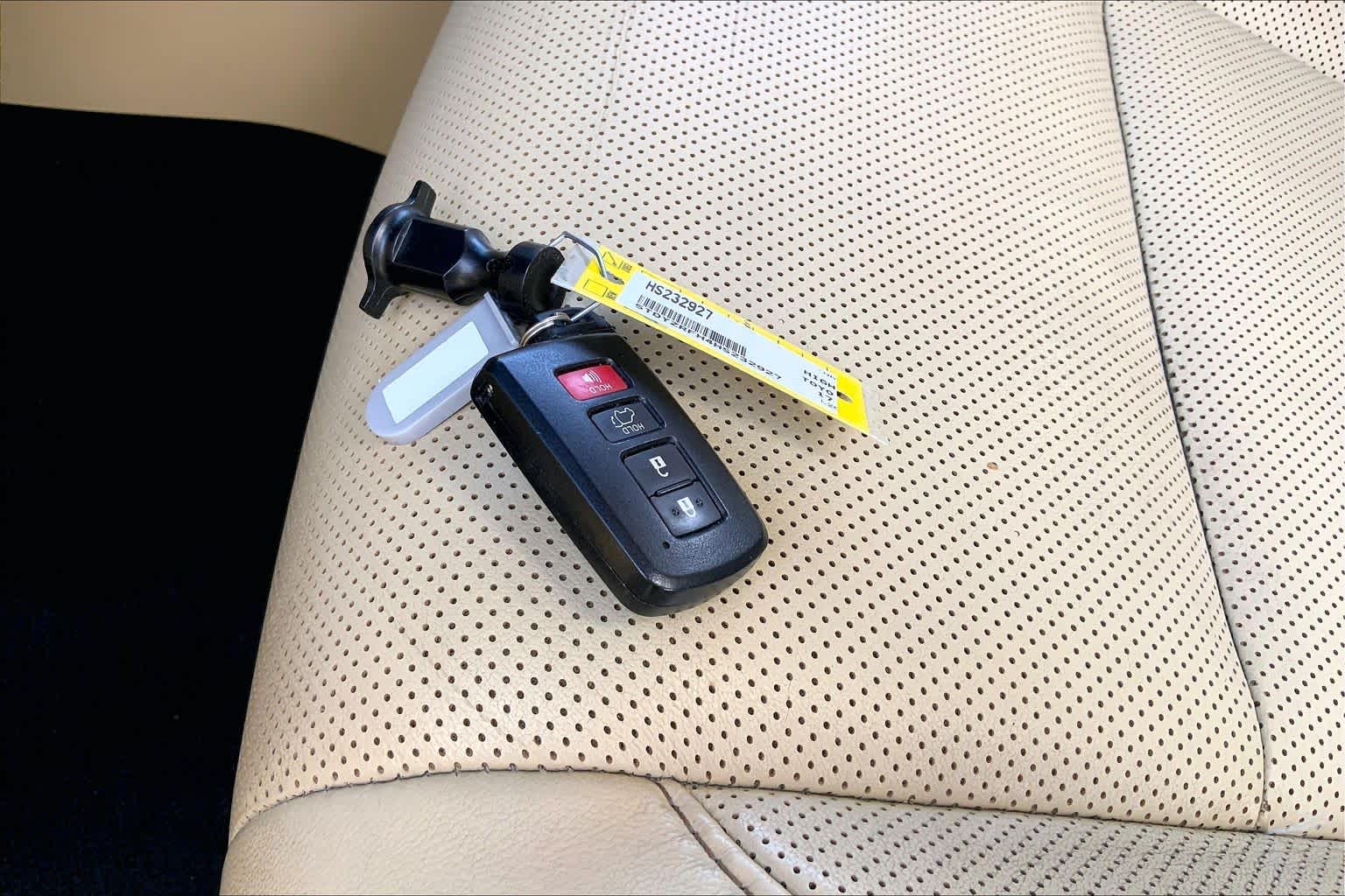 2017 Toyota Highlander Limited Toasted Walnut Pearl at Honda of Clear Lake