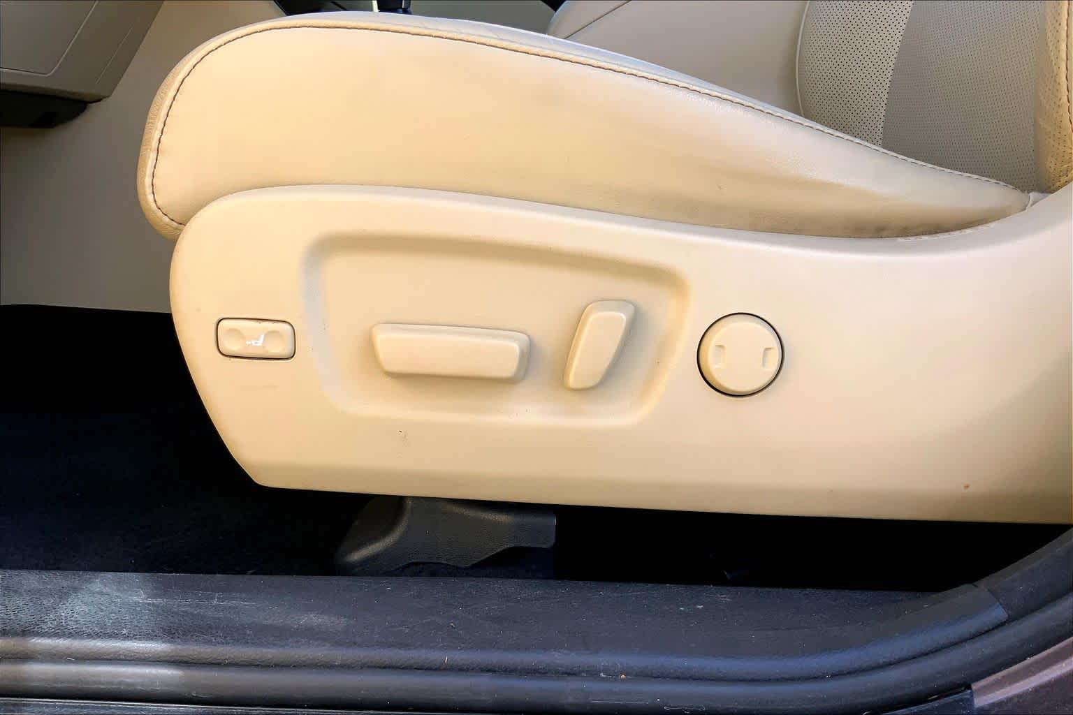 2017 Toyota Highlander Limited Toasted Walnut Pearl at Honda of Clear Lake