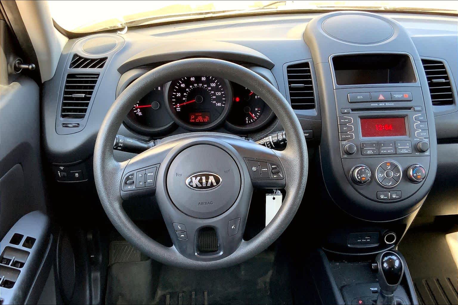 2013 Kia Soul Base Moss Metallic at Texan GMC Buick