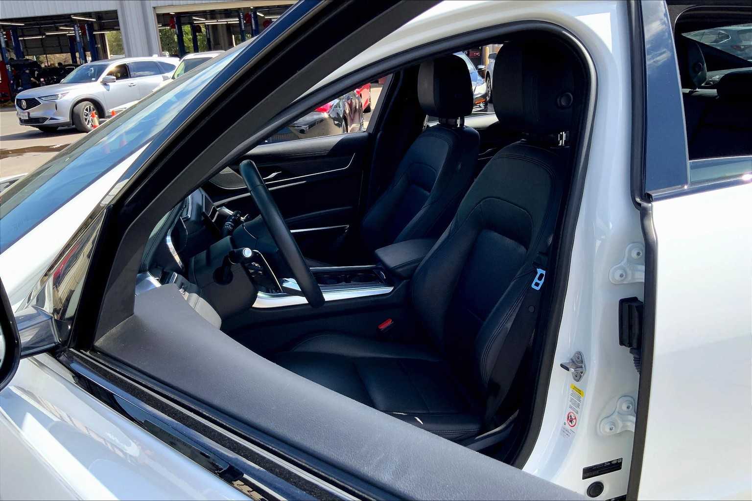 2023 Jaguar XF SE - 6