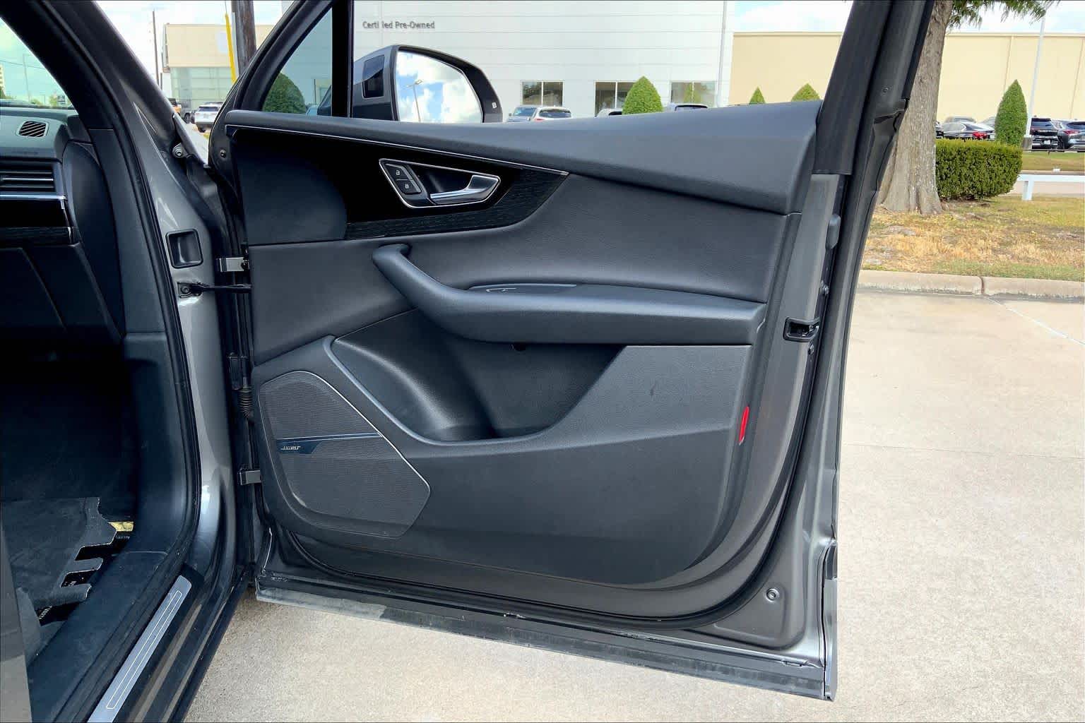 2017 Audi Q7 Prestige Graphite Gray Metallic at Sterling McCall Lexus