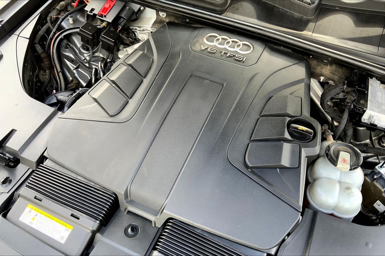 2017 Audi Q7 Prestige Graphite Gray Metallic at Sterling McCall Lexus