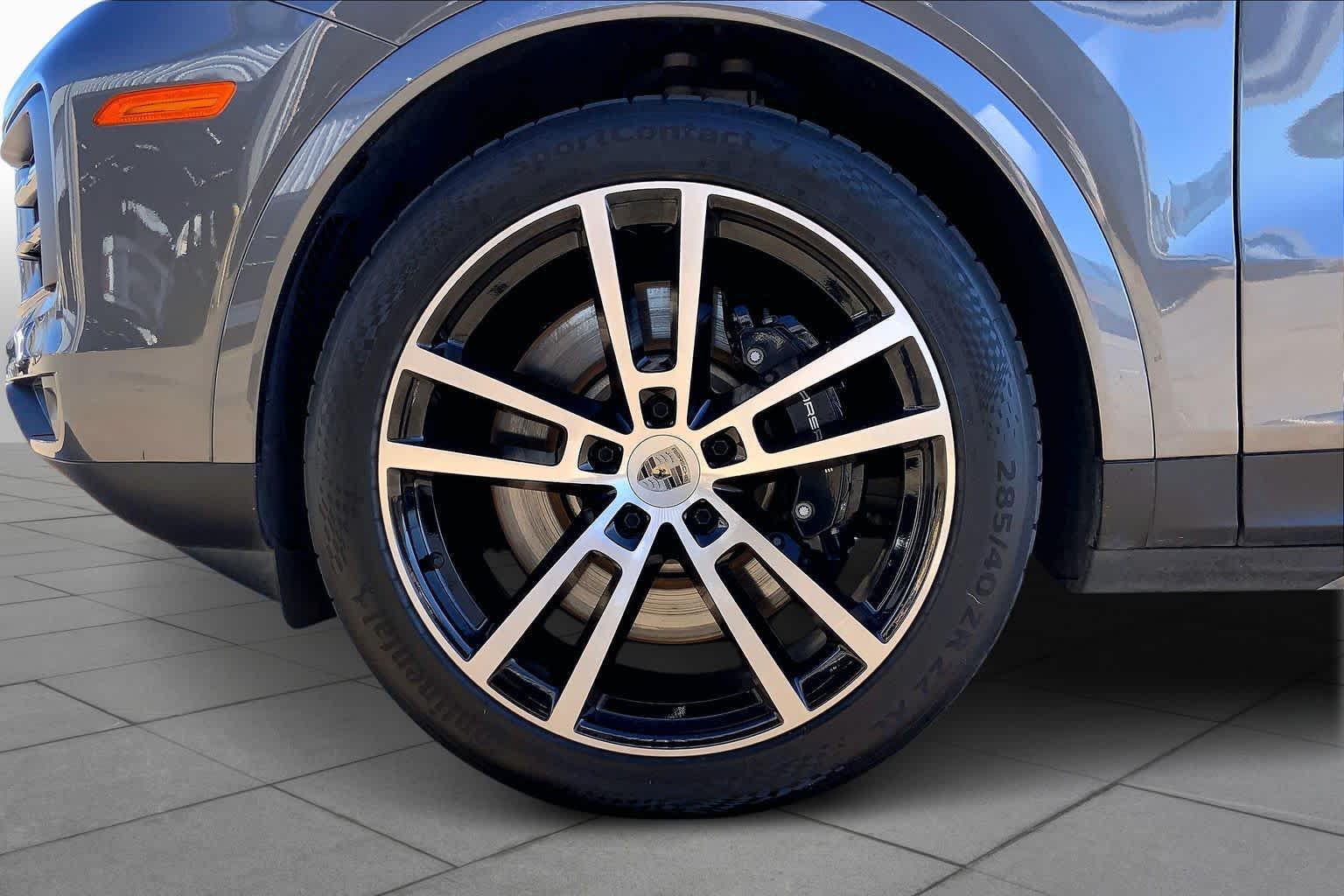 2024 Porsche Cayenne S Quartzite Grey Metallic at Mercedes-Benz of Houston North