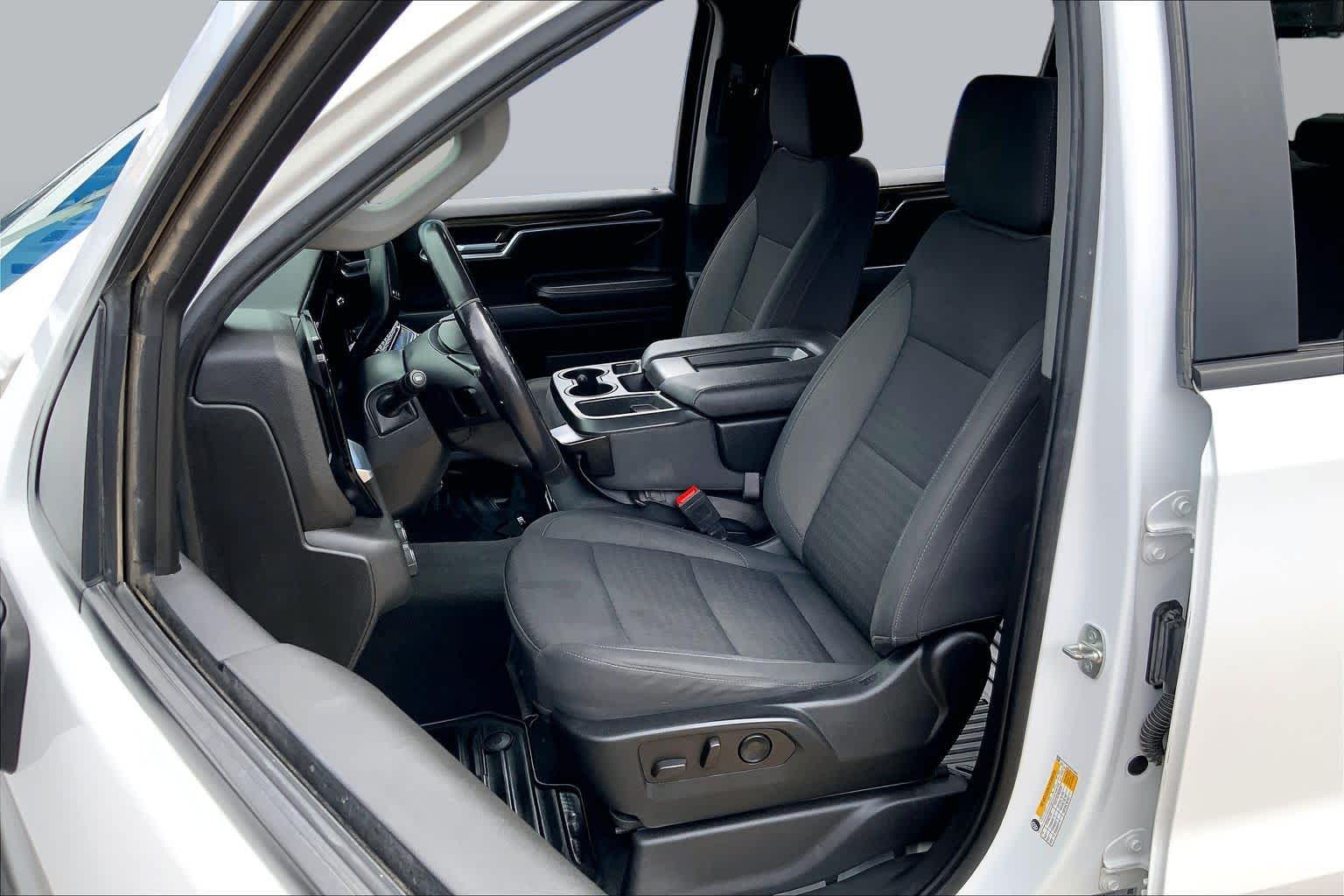 Used 2022 Summit White Chevrolet RST image 7