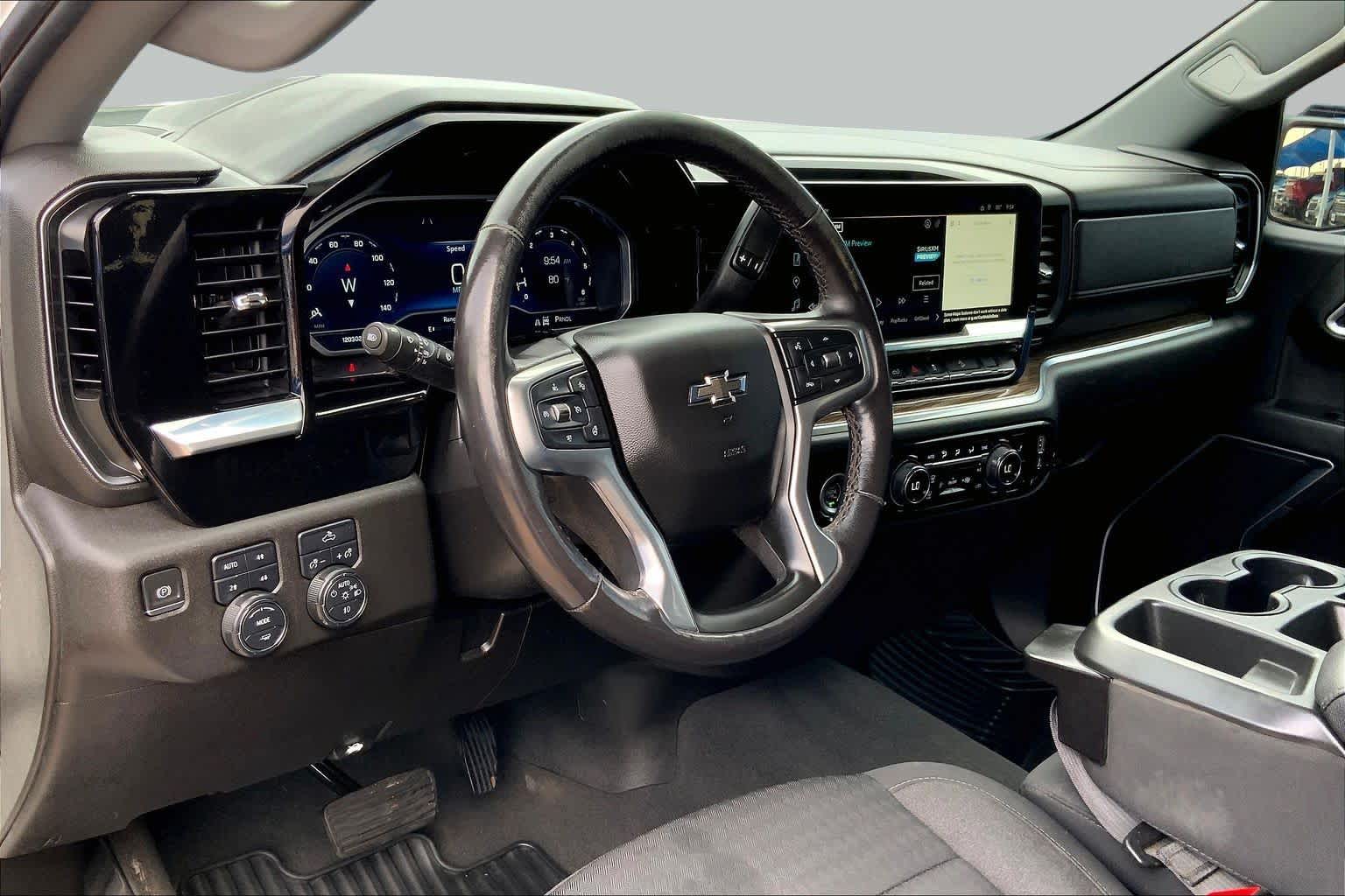 Used 2022 Summit White Chevrolet RST image 16
