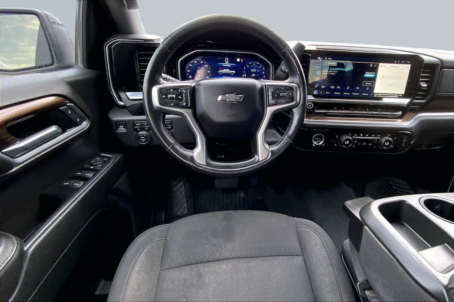 Used 2022 Summit White Chevrolet RST image 5