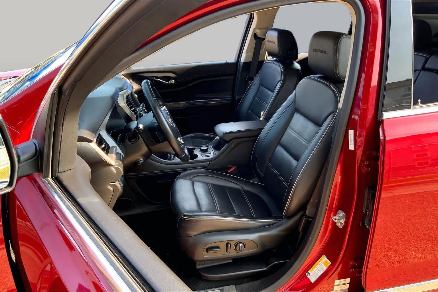 Pre-Owned 2023 GMC Acadia Denali