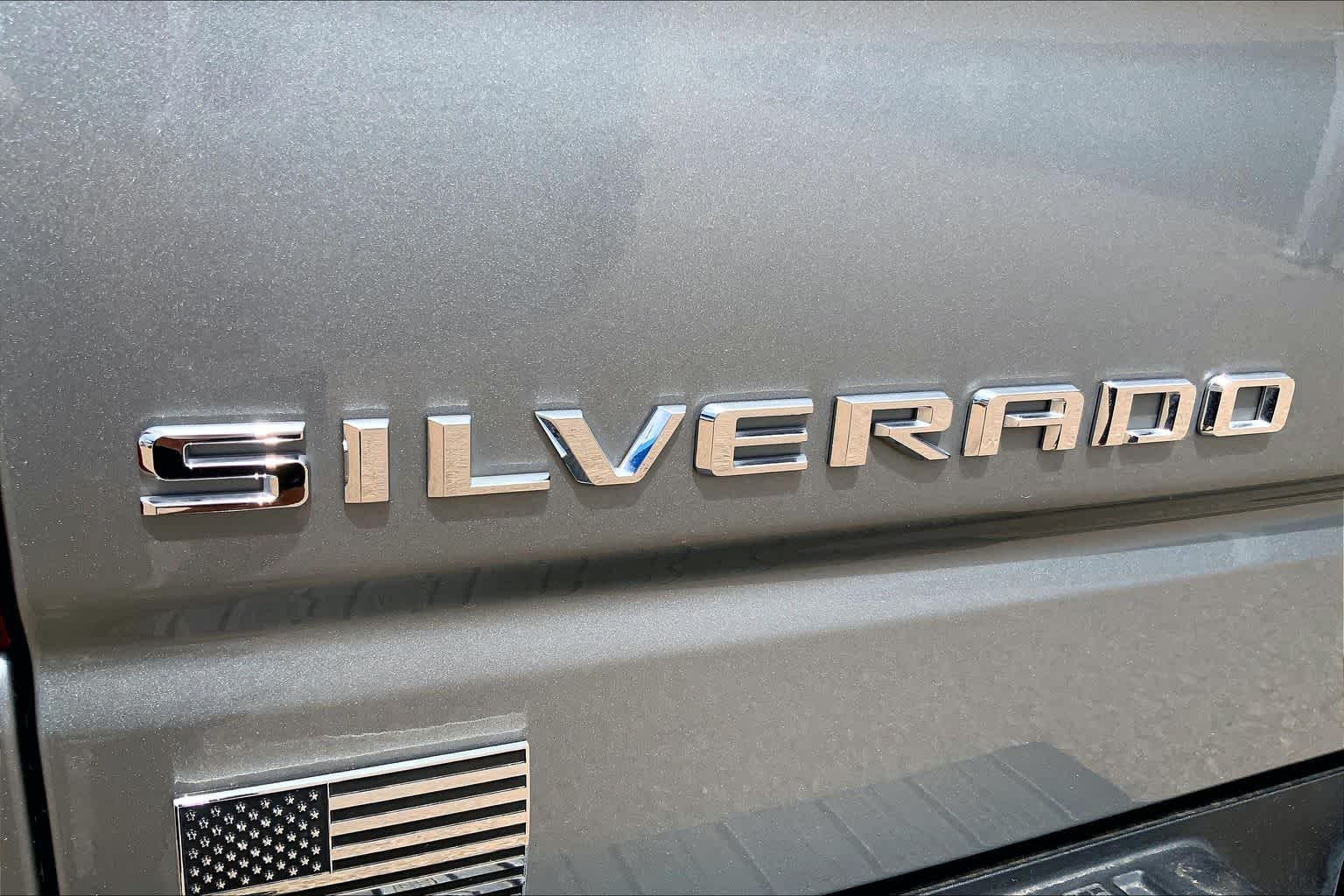 Certified Used 2024 Sterling Gray Metallic Chevrolet LT image 31