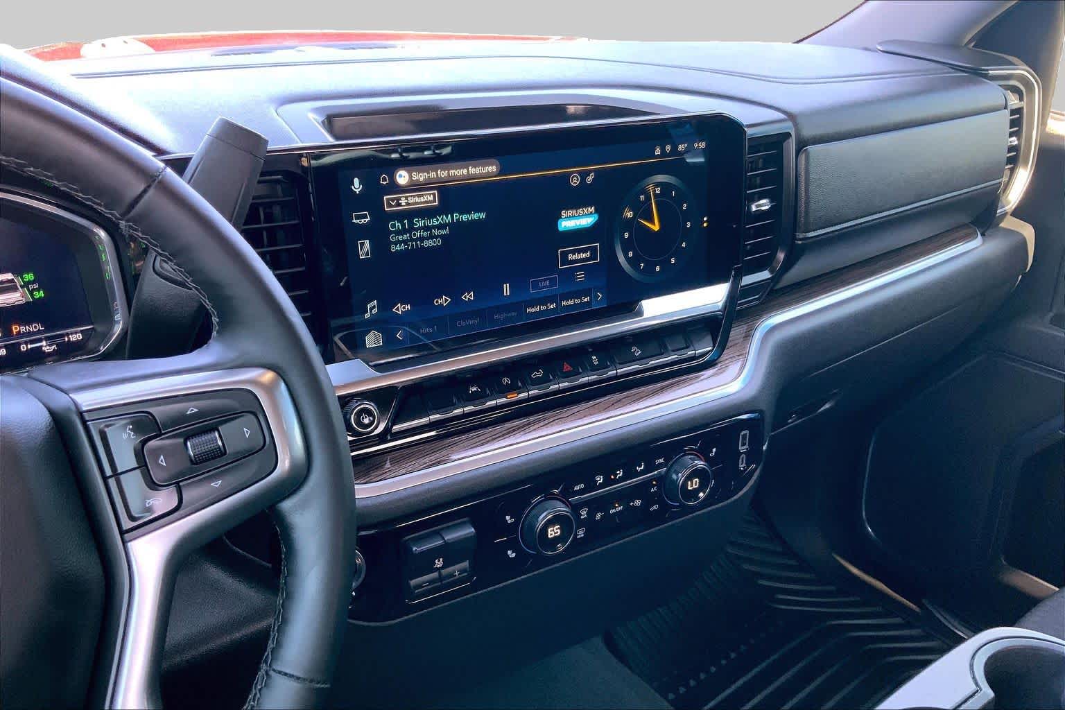 Pre-Owned 2025 Chevrolet Silverado 1500 LT