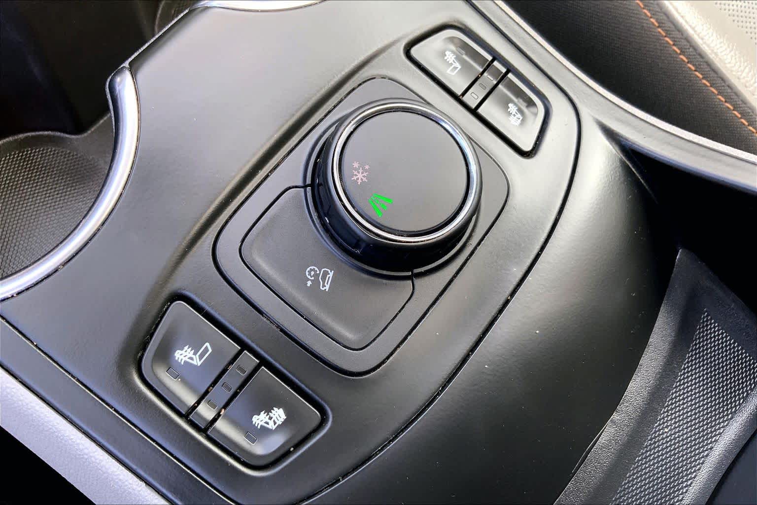 Used 2019 BLUE STEEL METALLIC GMC SLT image 35