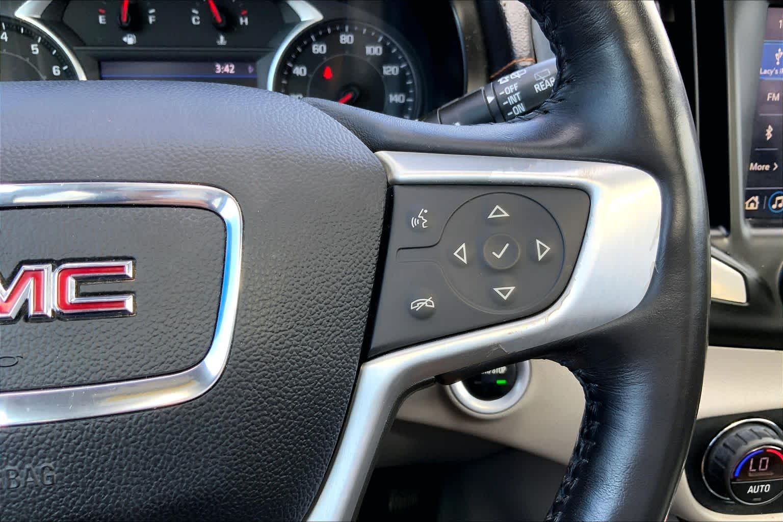 Used 2019 BLUE STEEL METALLIC GMC SLT image 25