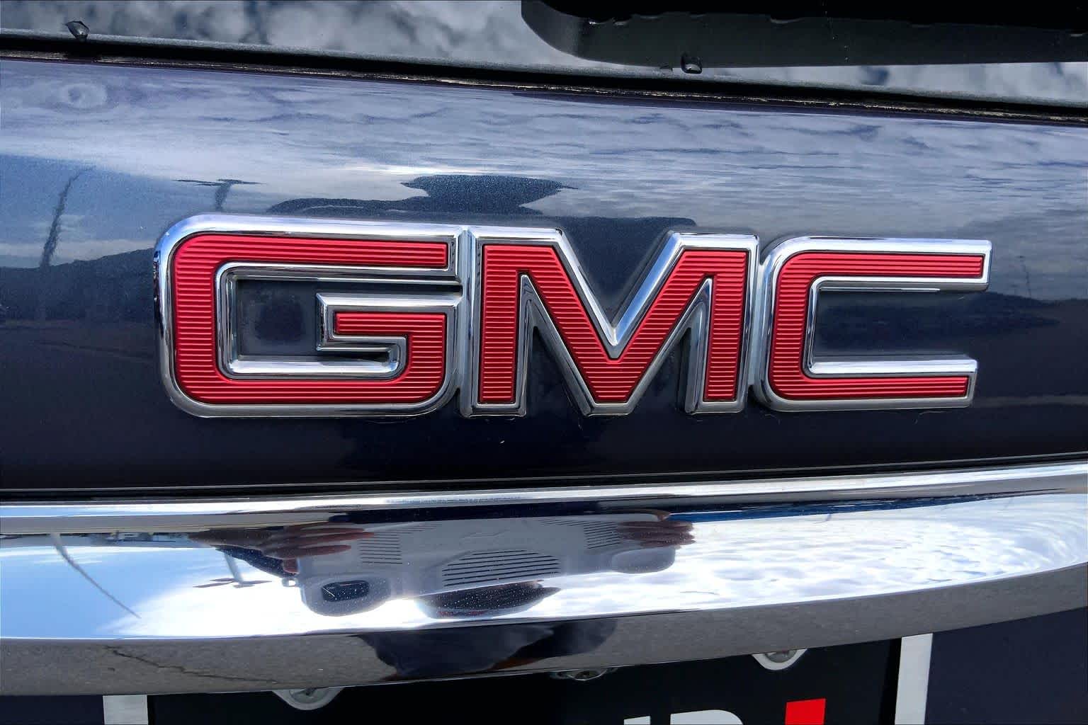 Used 2019 BLUE STEEL METALLIC GMC SLT image 9