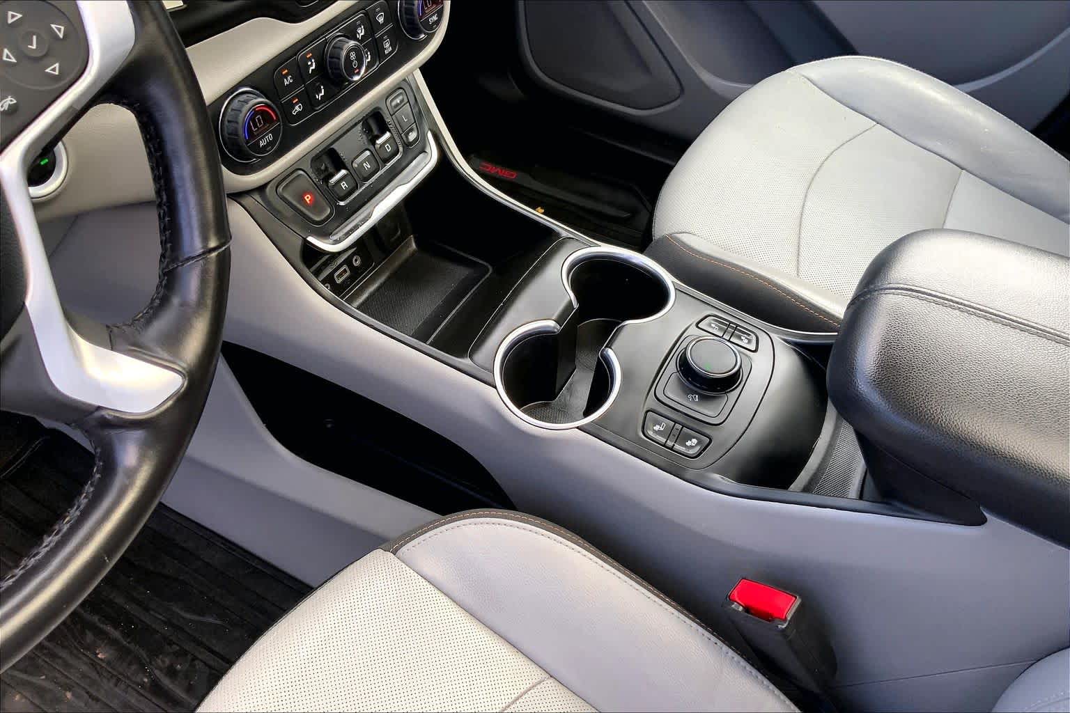 Used 2019 BLUE STEEL METALLIC GMC SLT image 17