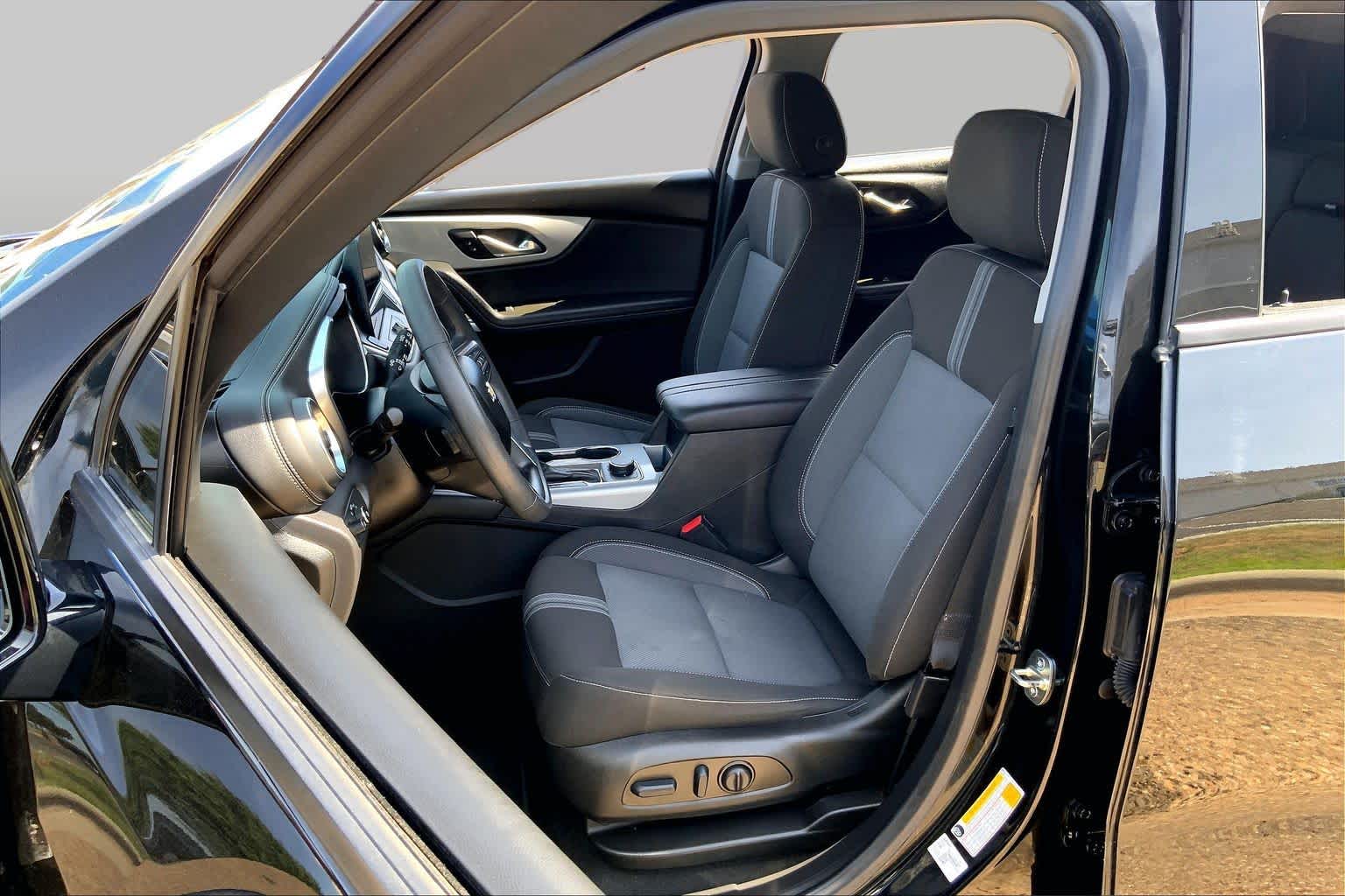 Pre-Owned 2023 Chevrolet Blazer 2LT