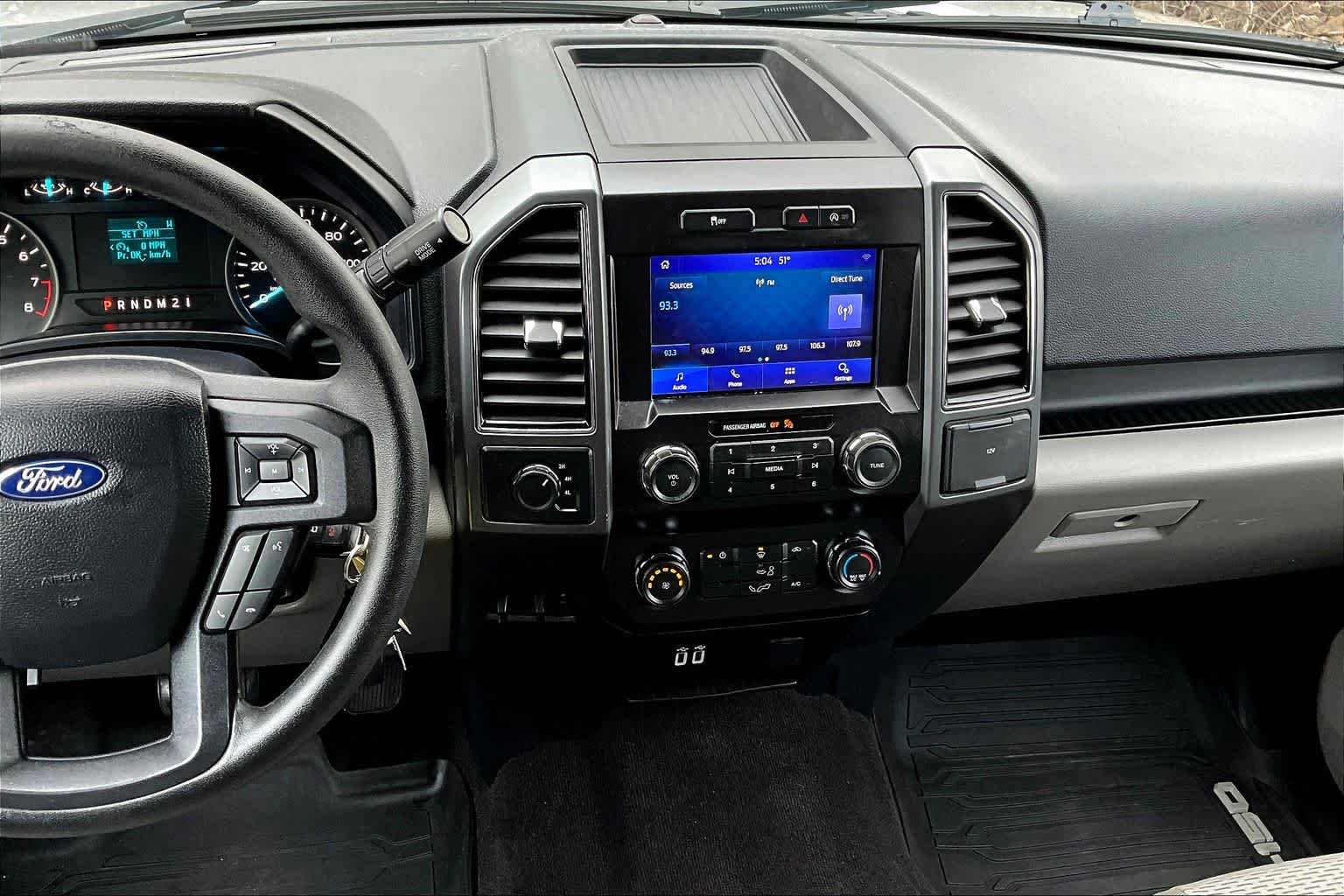 View vehicle photo 7