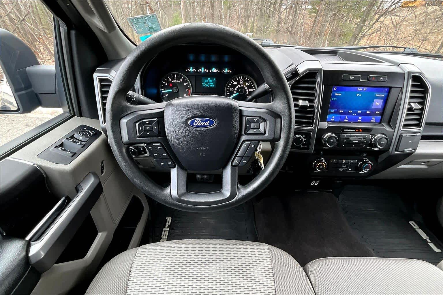 View vehicle photo 6